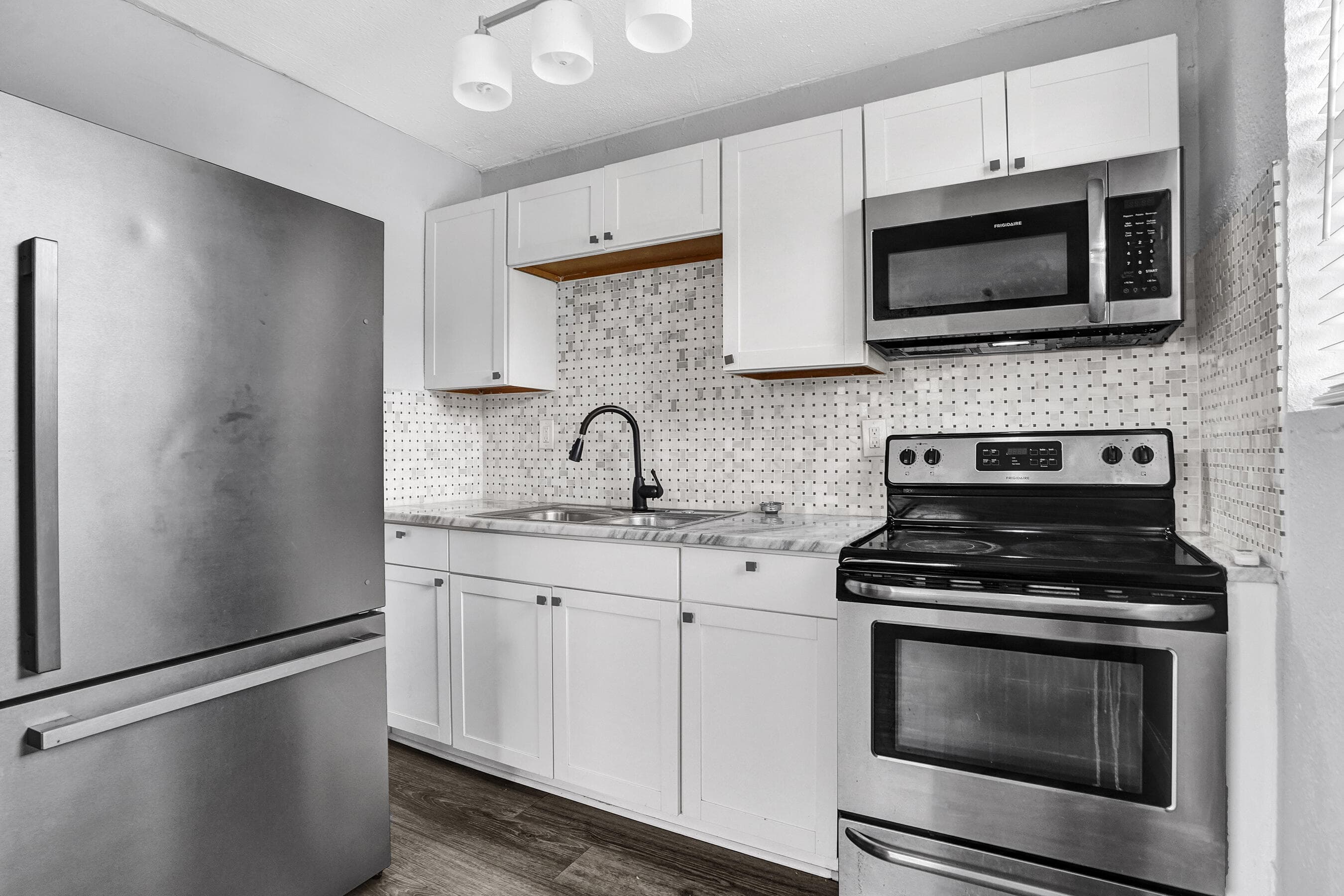 2261 NW 2nd Street, Pompano Beach, FL 33069 9