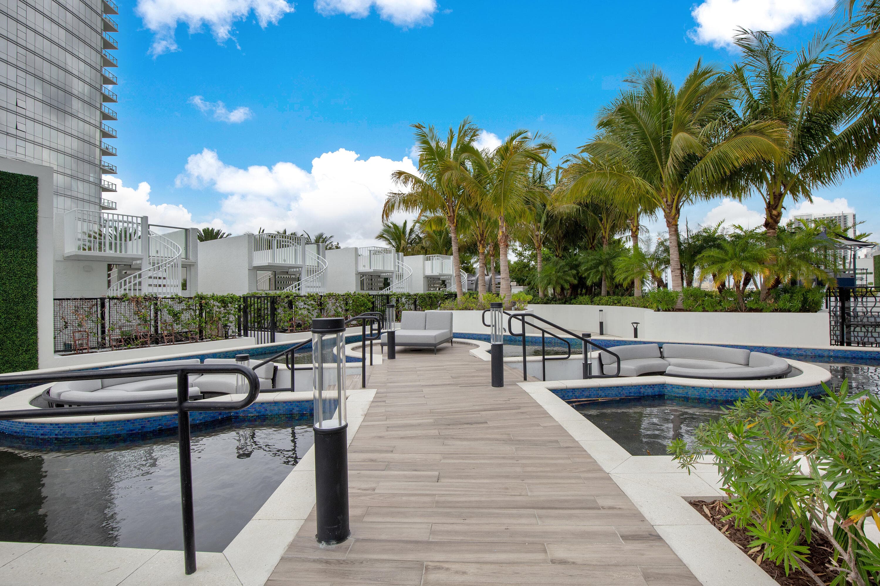 851 NE 1st Avenue 1510, Miami, FL 33130 36