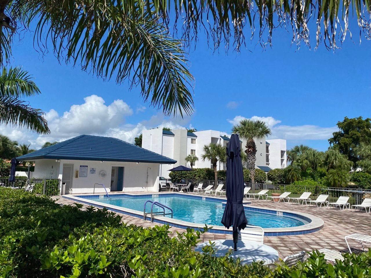 1605 S Us Highway 1 V6-106, Jupiter, FL 33477 25
