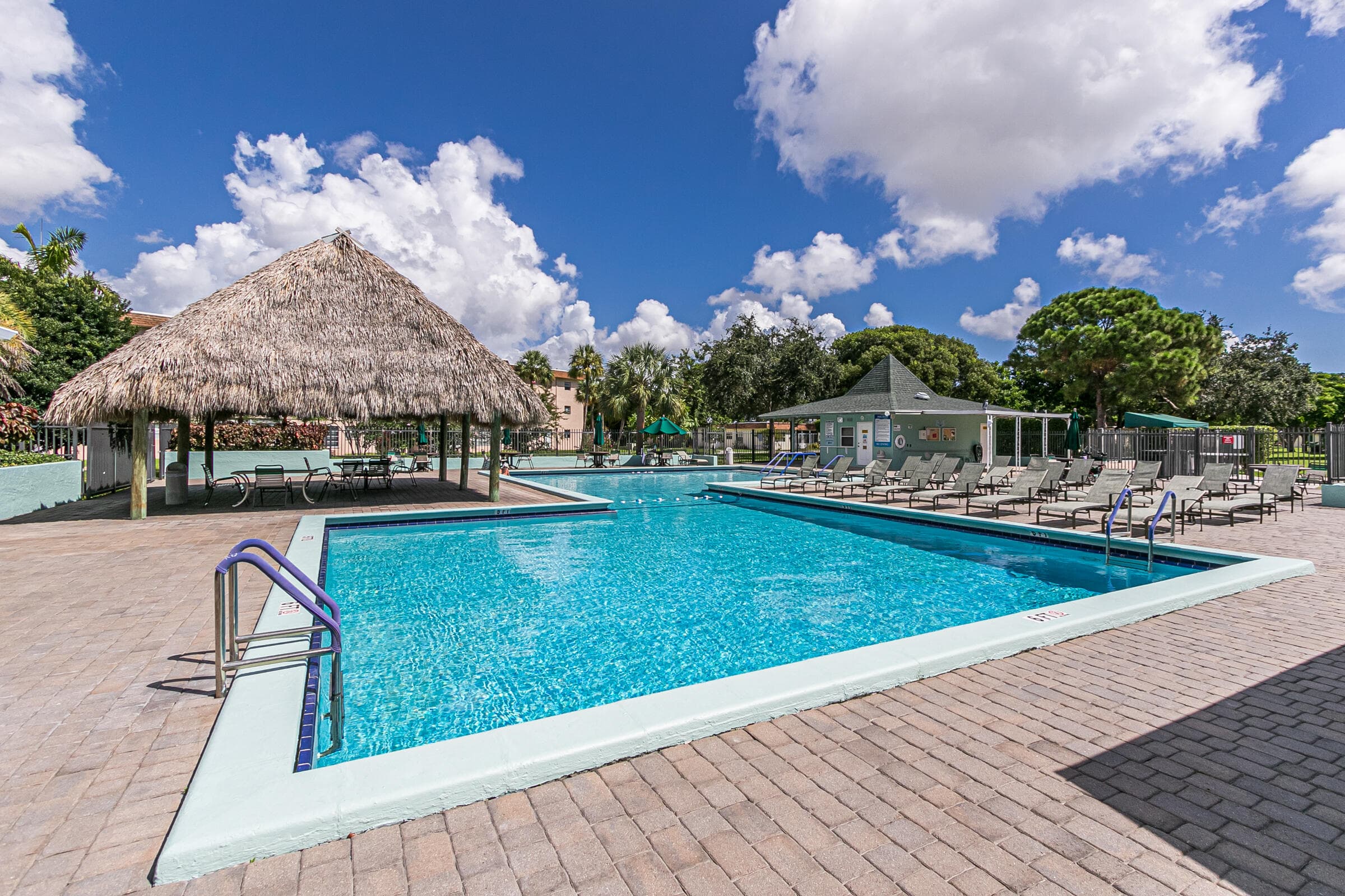 437 SW Natura Avenue F, Deerfield Beach, FL 33441 23