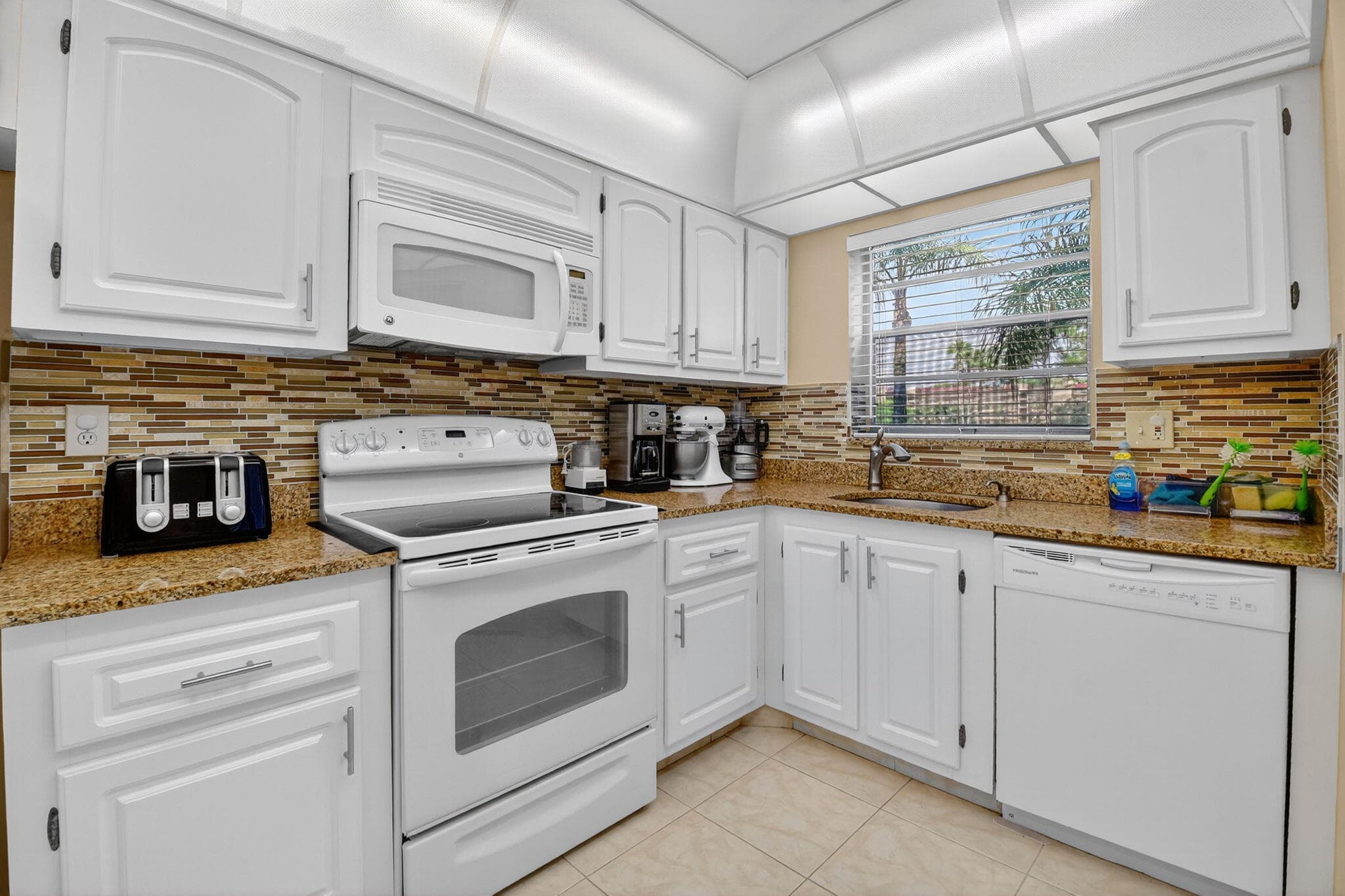 3810 Via Poinciana 206, Lake Worth, FL 33467 6