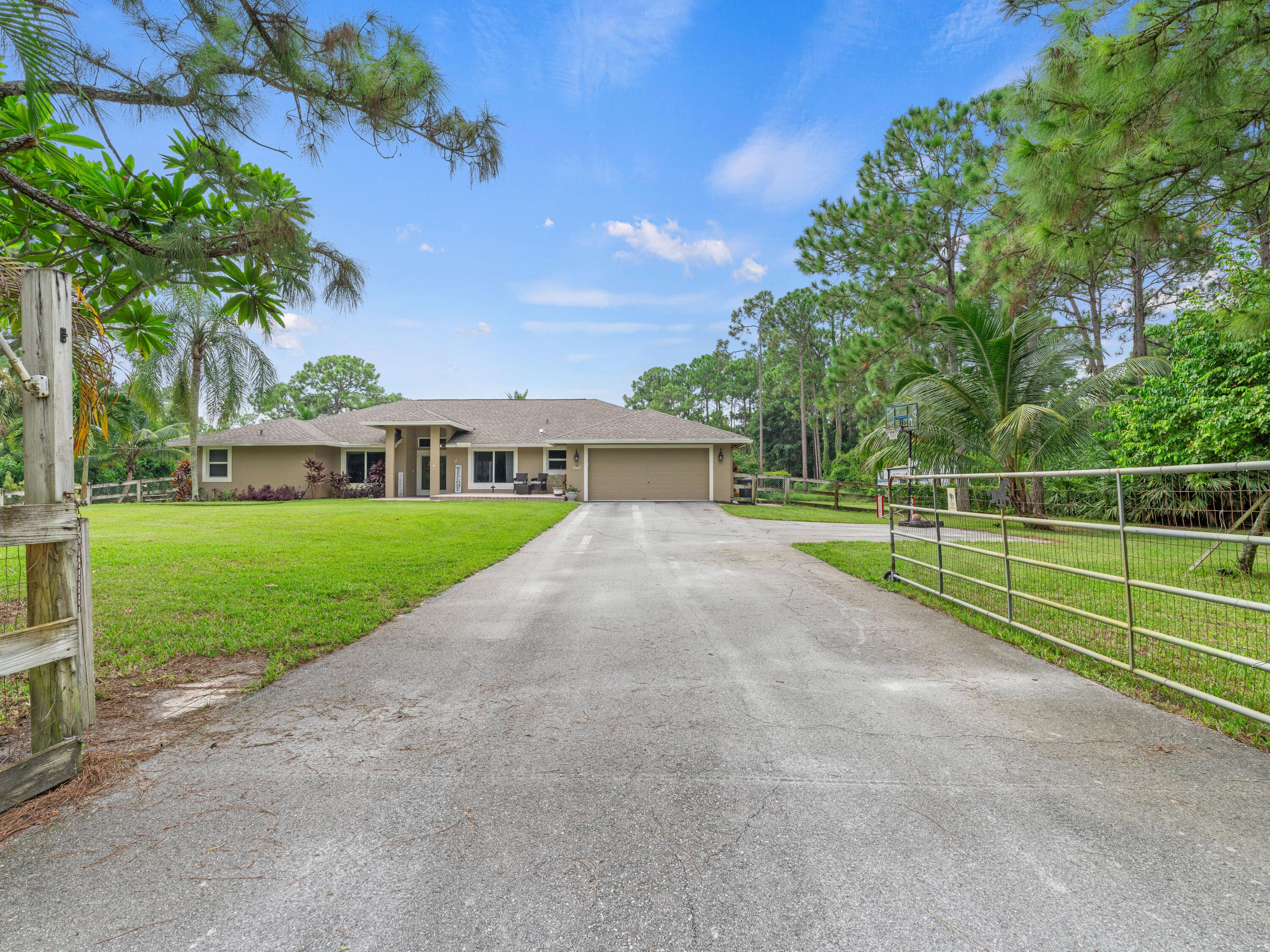 18392 N 50th St Street N, Loxahatchee, FL 33470 36