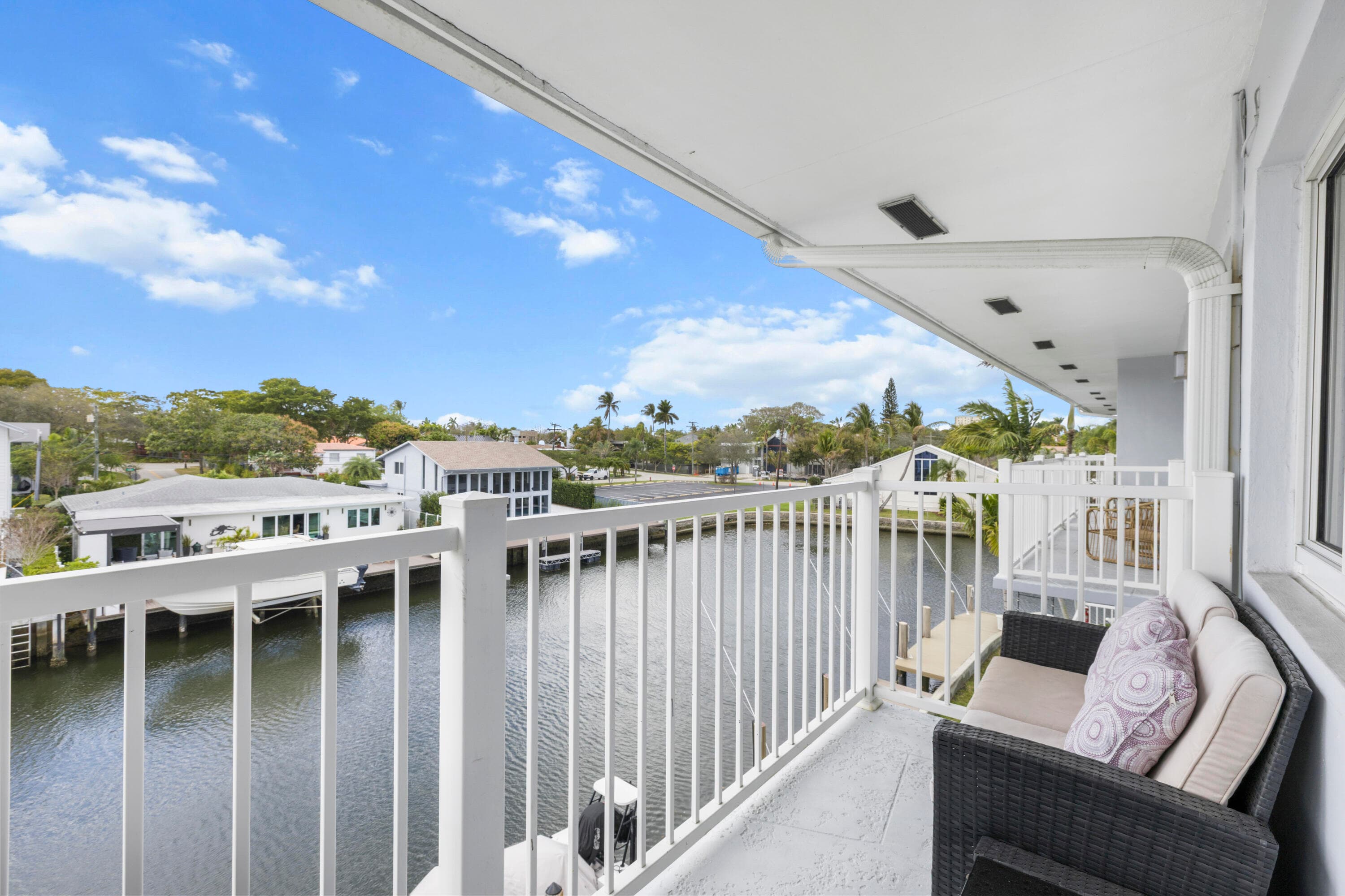 535 Hendricks Isle 302, Fort Lauderdale, FL 33301 9