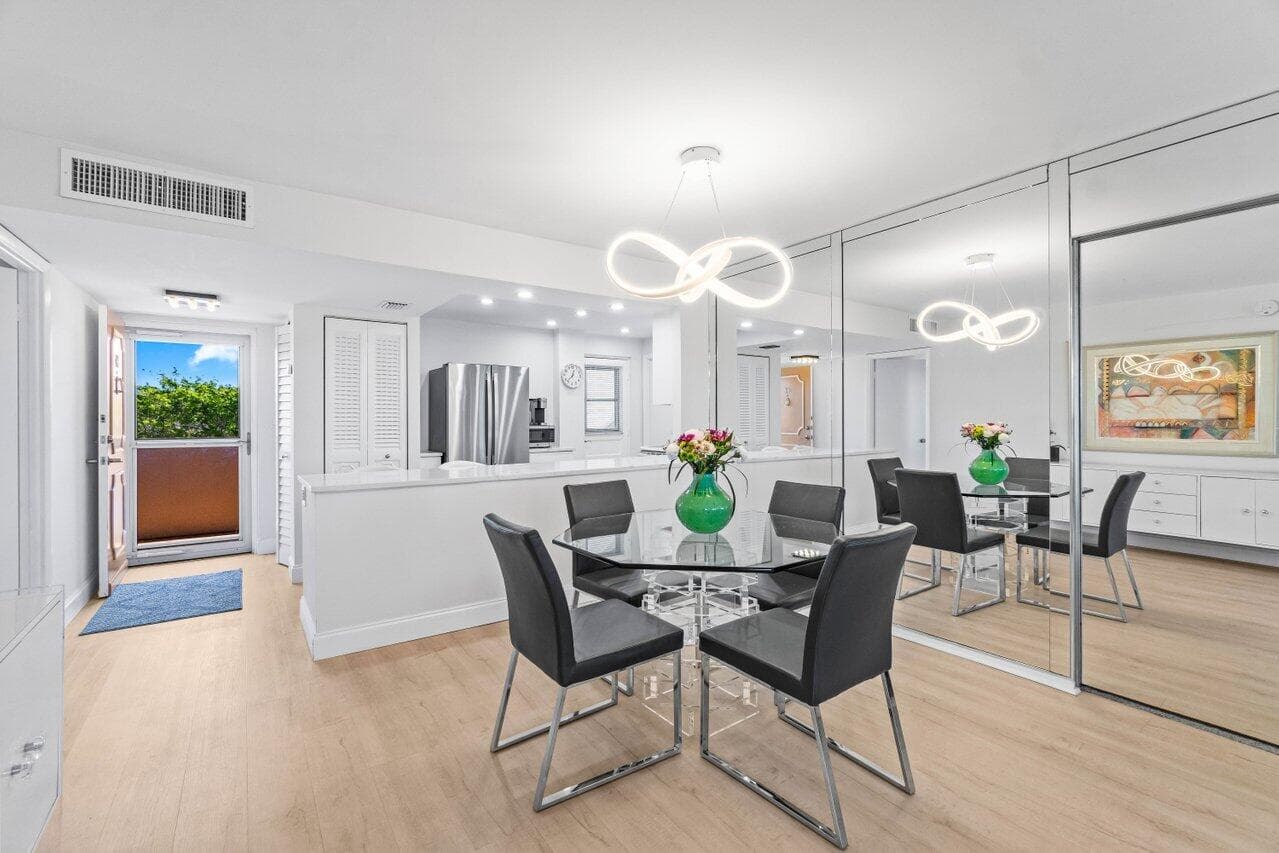 6461 NW 2nd Avenue 411, Boca Raton, FL 33487 6