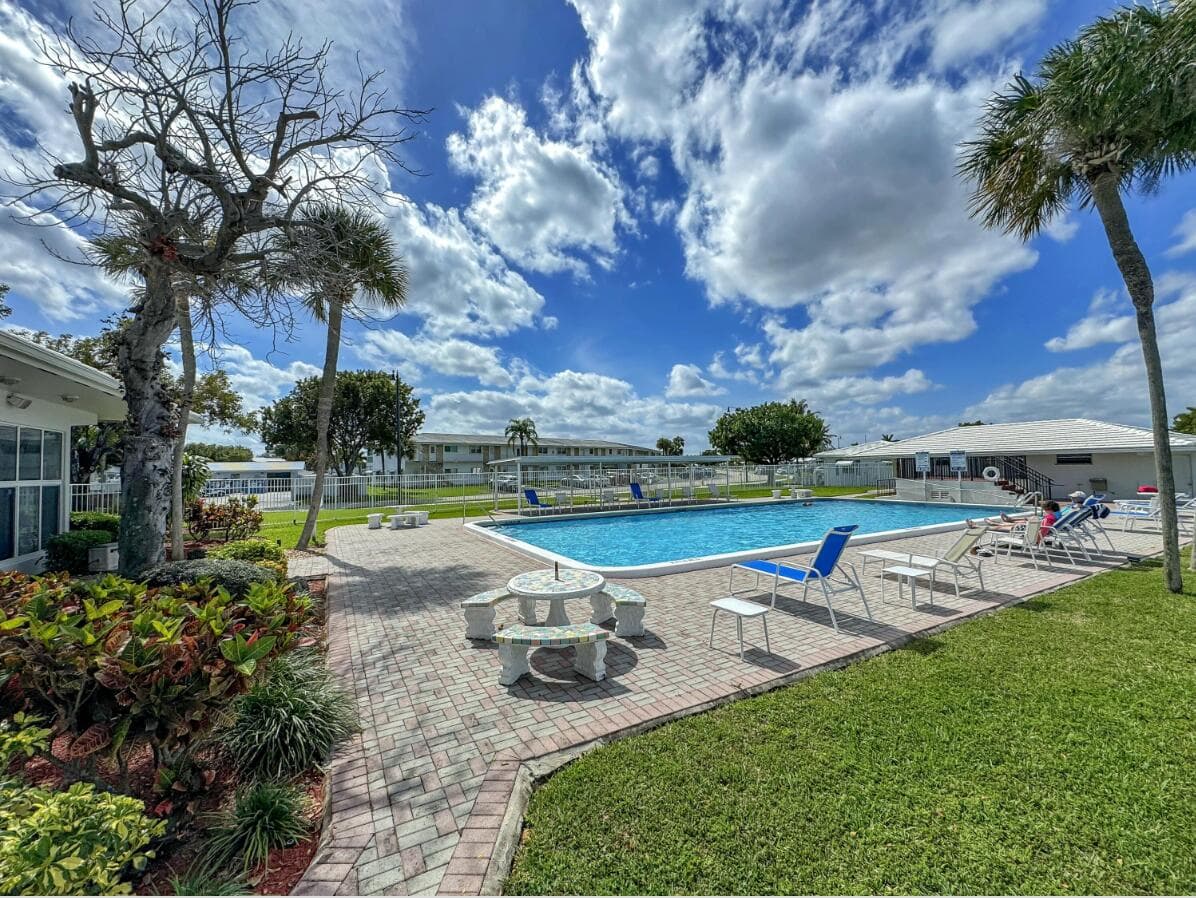 2551 W Golf Boulevard 204, Pompano Beach, FL 33064 35