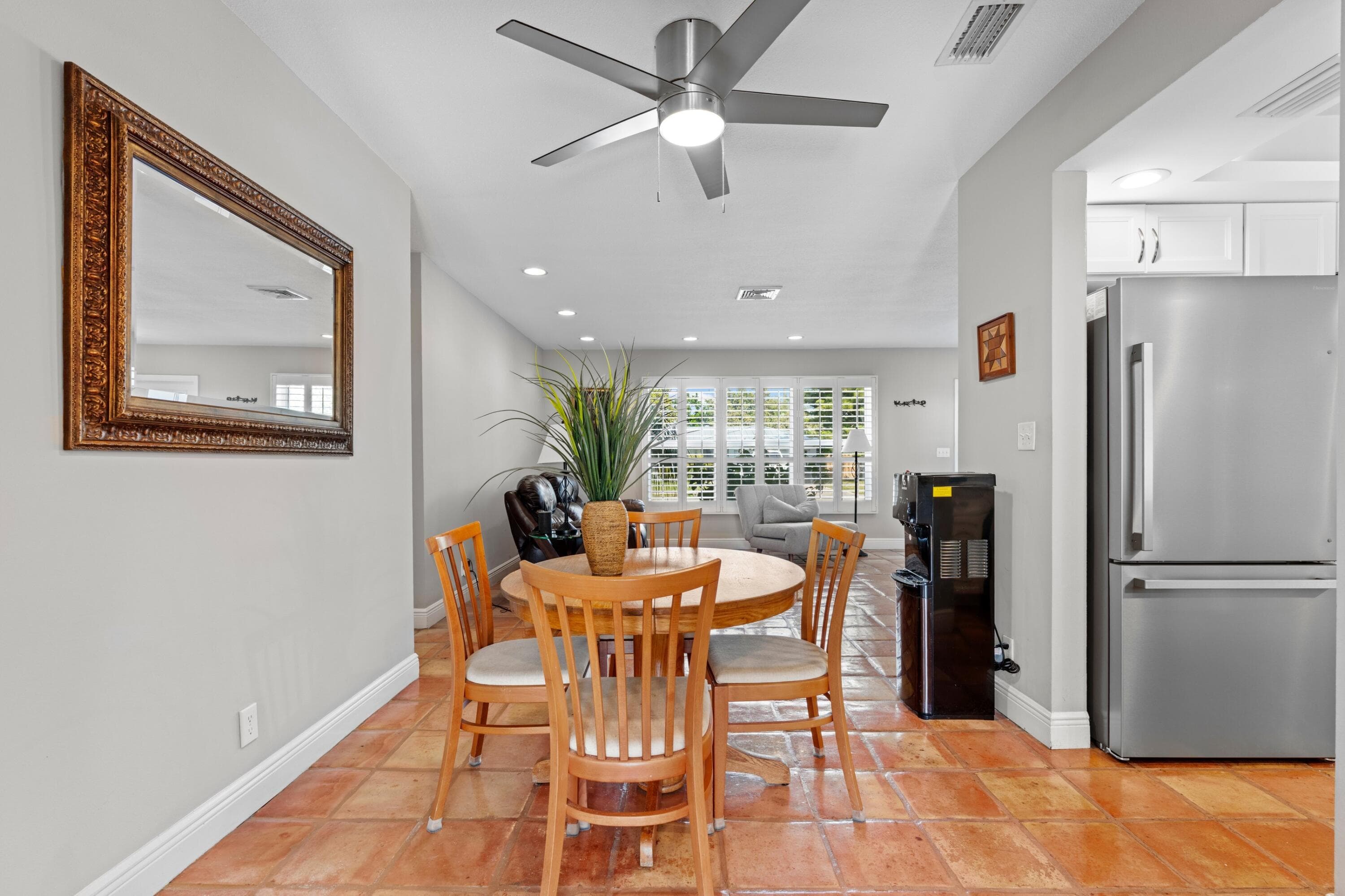 200 SW 5th Street, Boca Raton, FL 33432 14