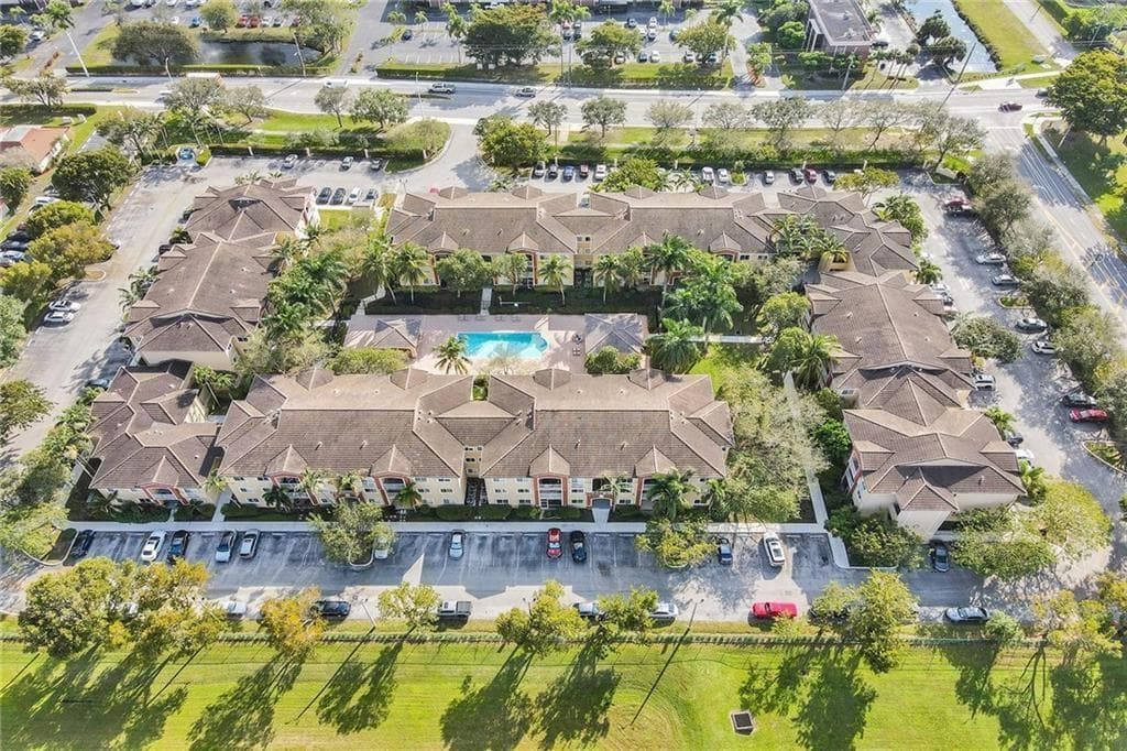 7085 Nova Drive 226, Davie, FL 33317 10