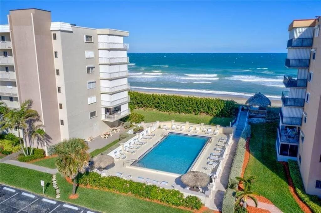 10102 S Ocean Drive 107, Jensen Beach, FL 34957