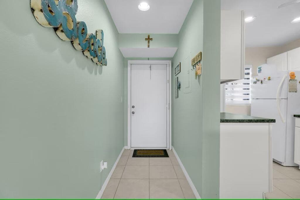 10102 S Ocean Drive 107, Jensen Beach, FL 34957 32