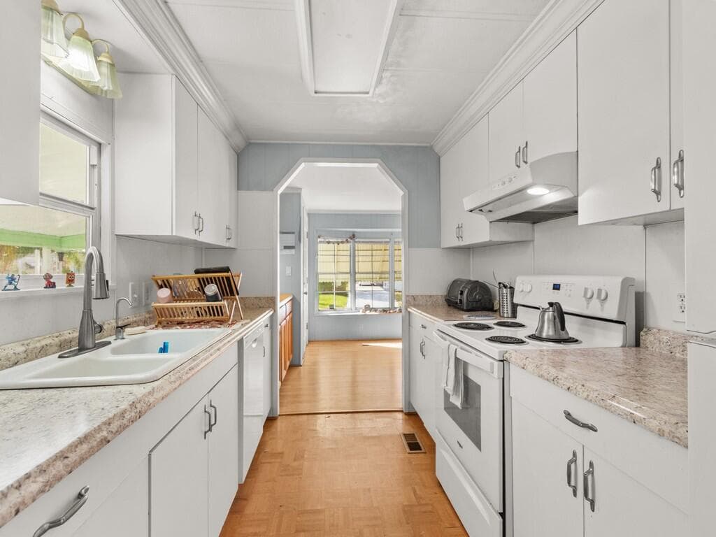 68 W Caribbean, Port St. Lucie, FL 34952 16