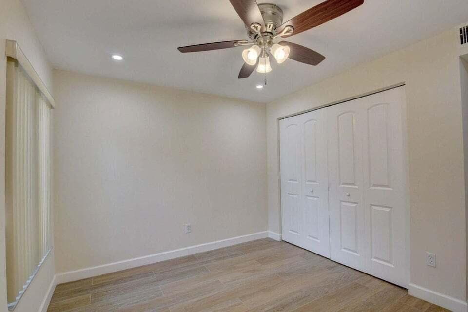 400 Club Circle 101, Boca Raton, FL 33487 23