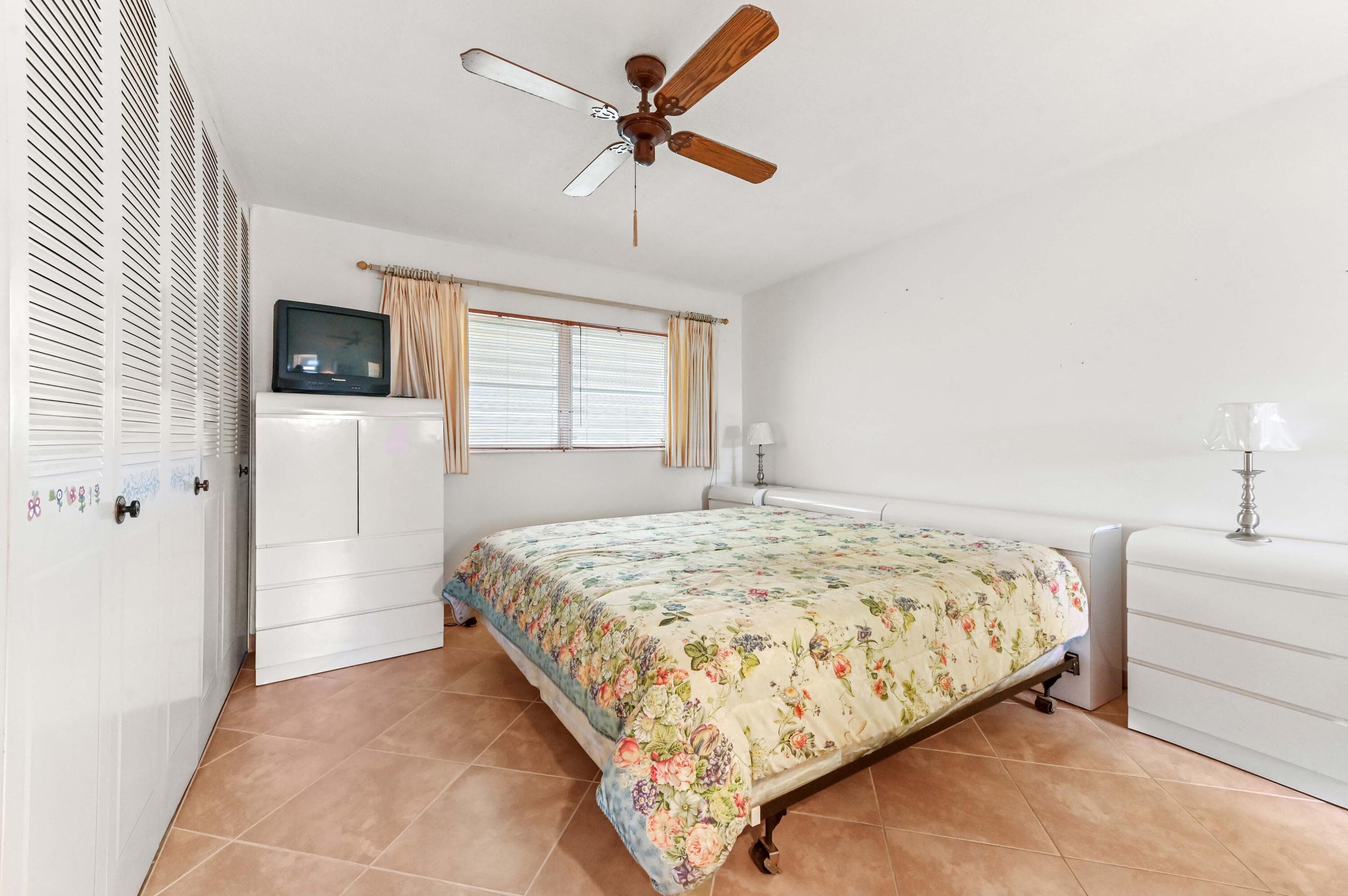 2915 Crosley Drive W Unit B, West Palm Beach, FL 33415 7