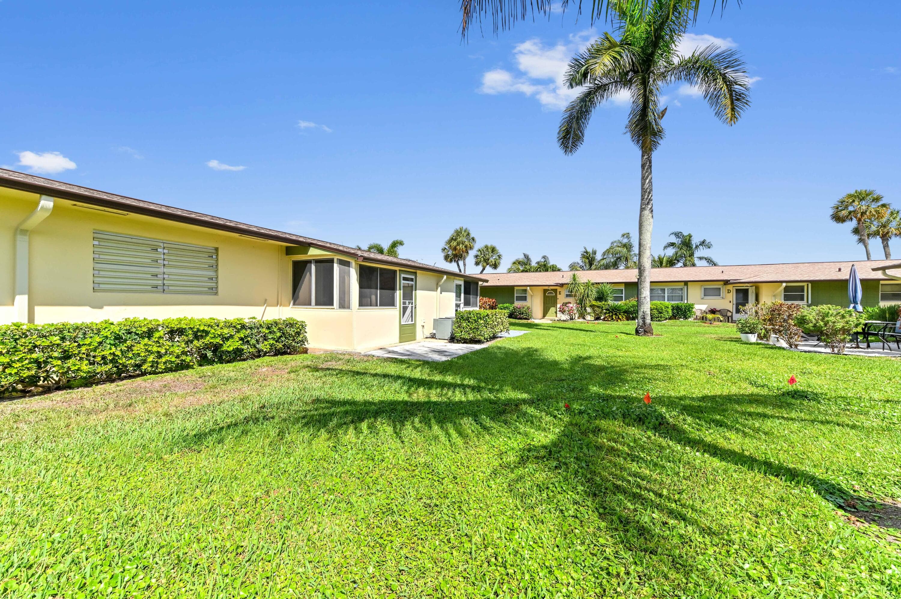 2915 Crosley Drive W Unit B, West Palm Beach, FL 33415 22