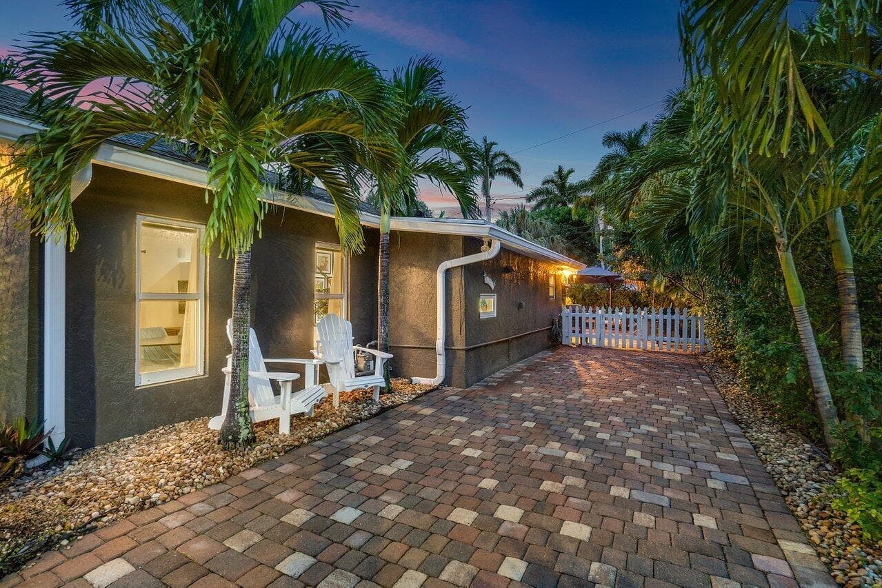 1911 Parker Avenue, West Palm Beach, FL 33401 60