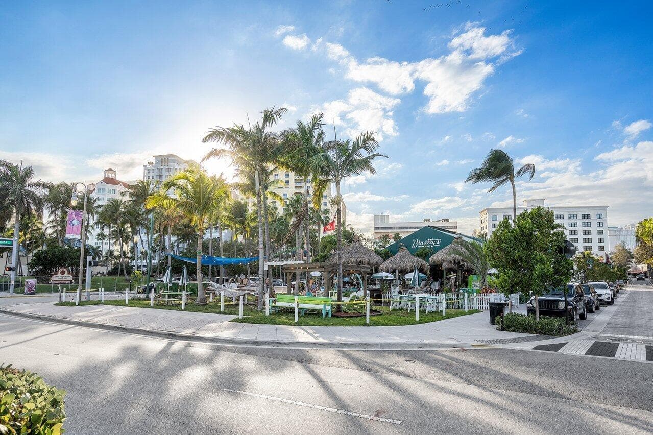 1911 Parker Avenue, West Palm Beach, FL 33401 98
