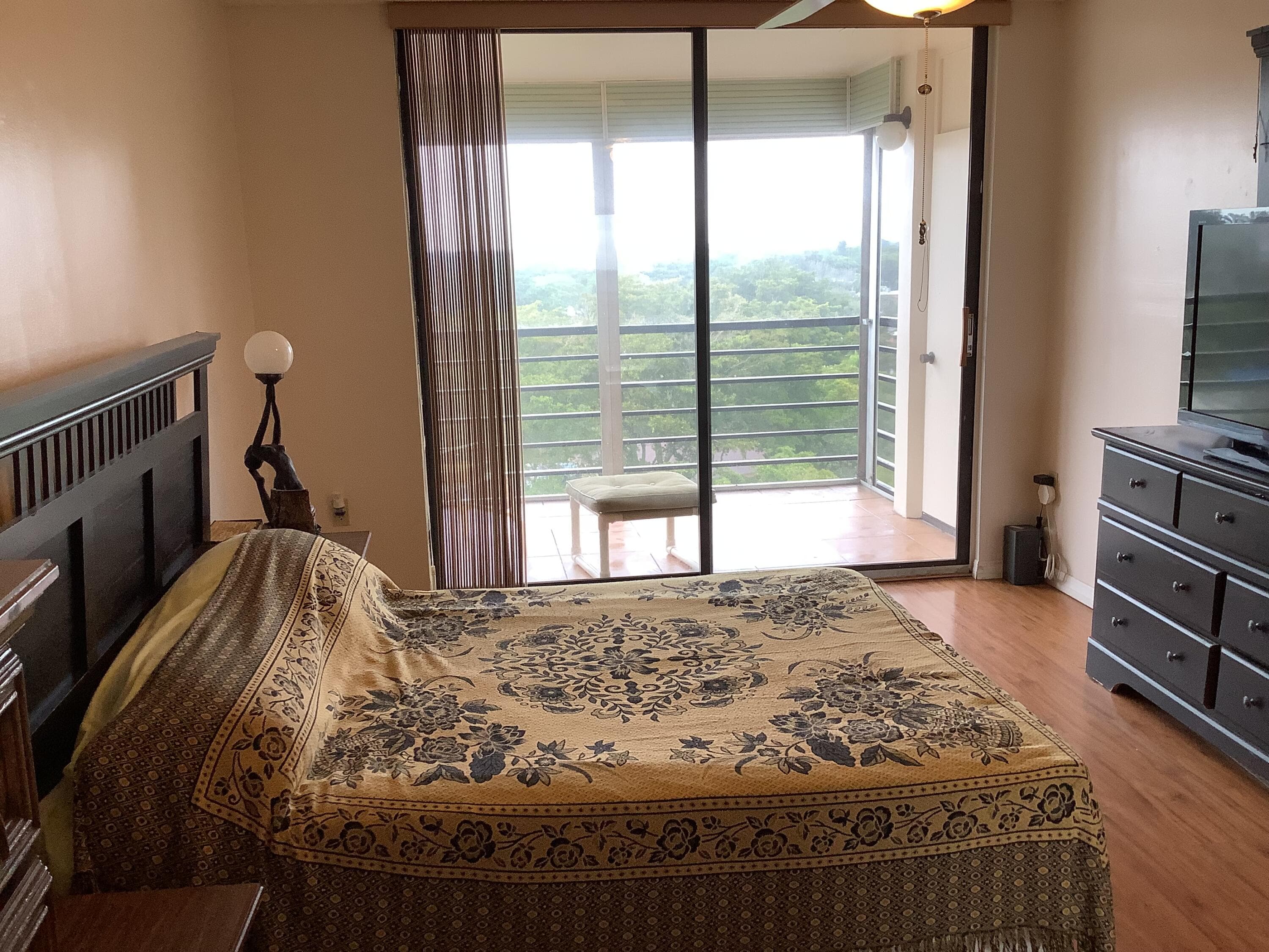 1300 Saint Charles Place Unit Ph13, Pembroke Pines, FL 33026 28