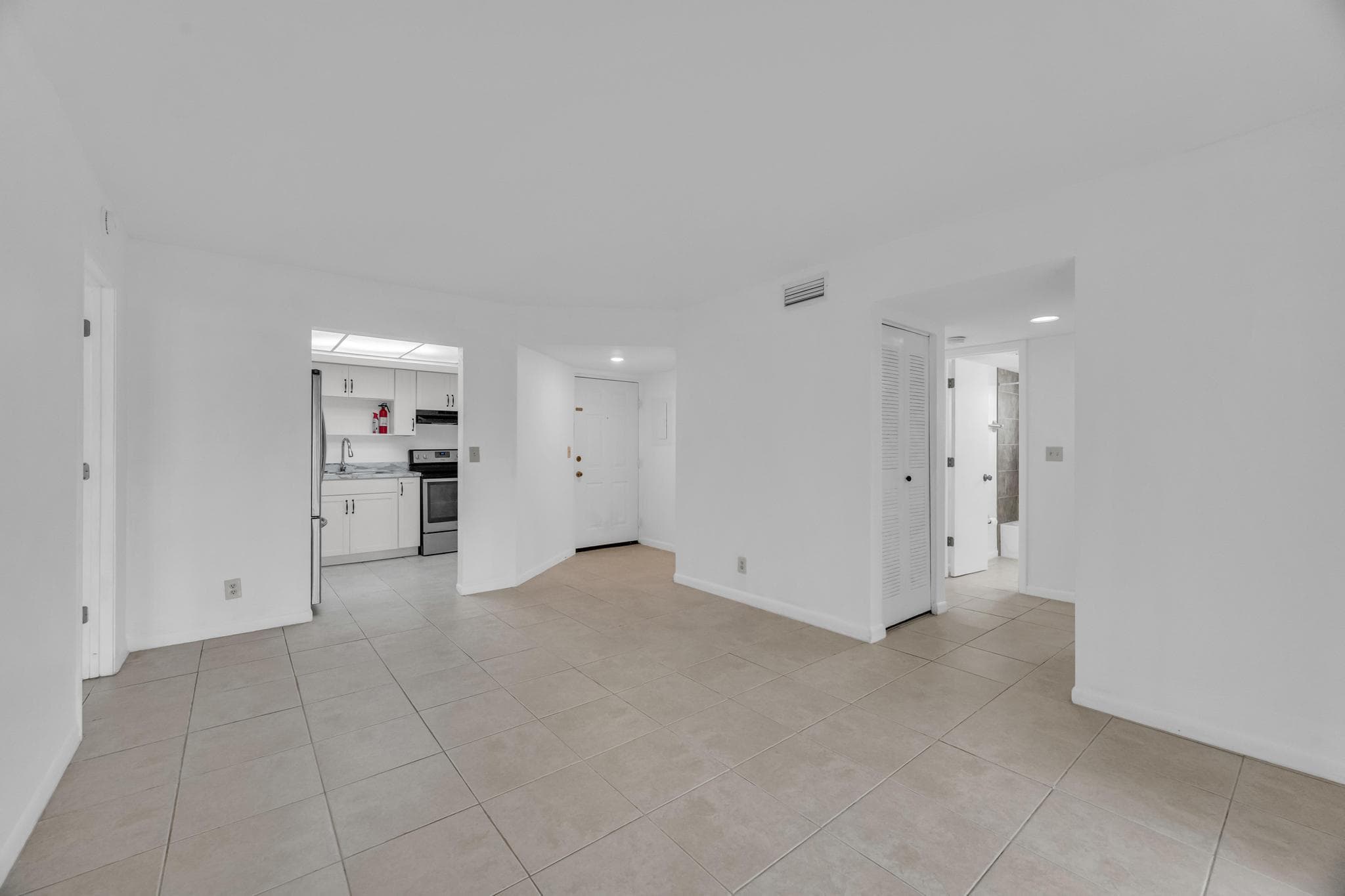 1552 SE Royal Green Circle O-103, Port St. Lucie, FL 34952 5