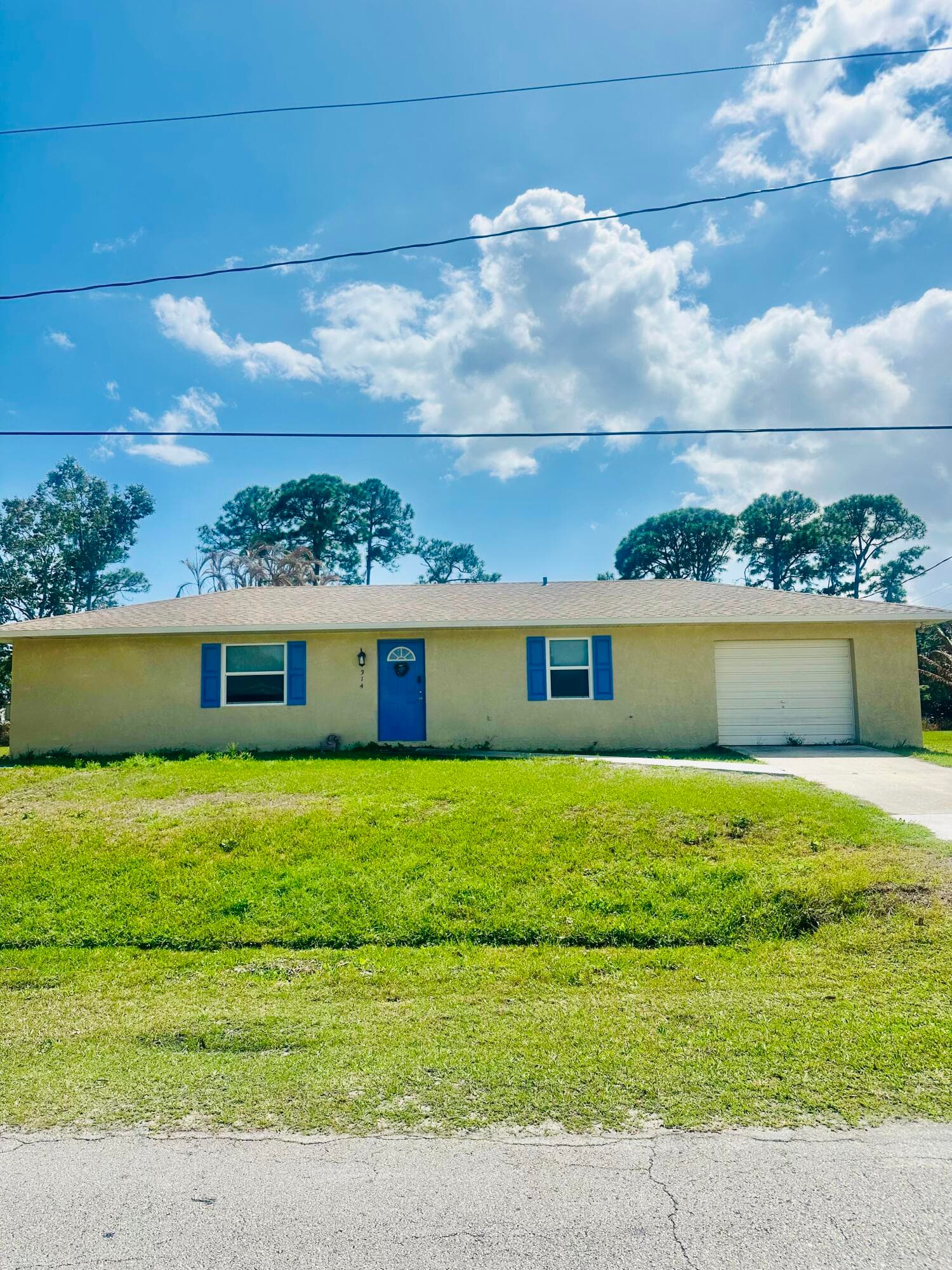 314 SE Evergreen Terrace, Port St. Lucie, FL 34983