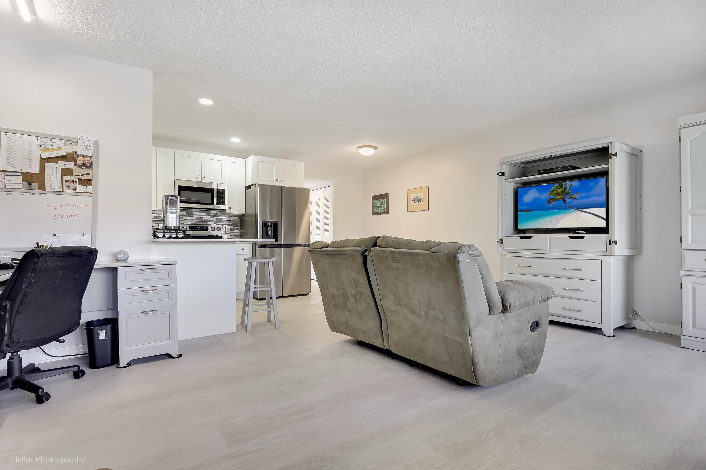 94 Hastings F, West Palm Beach, FL 33417 7