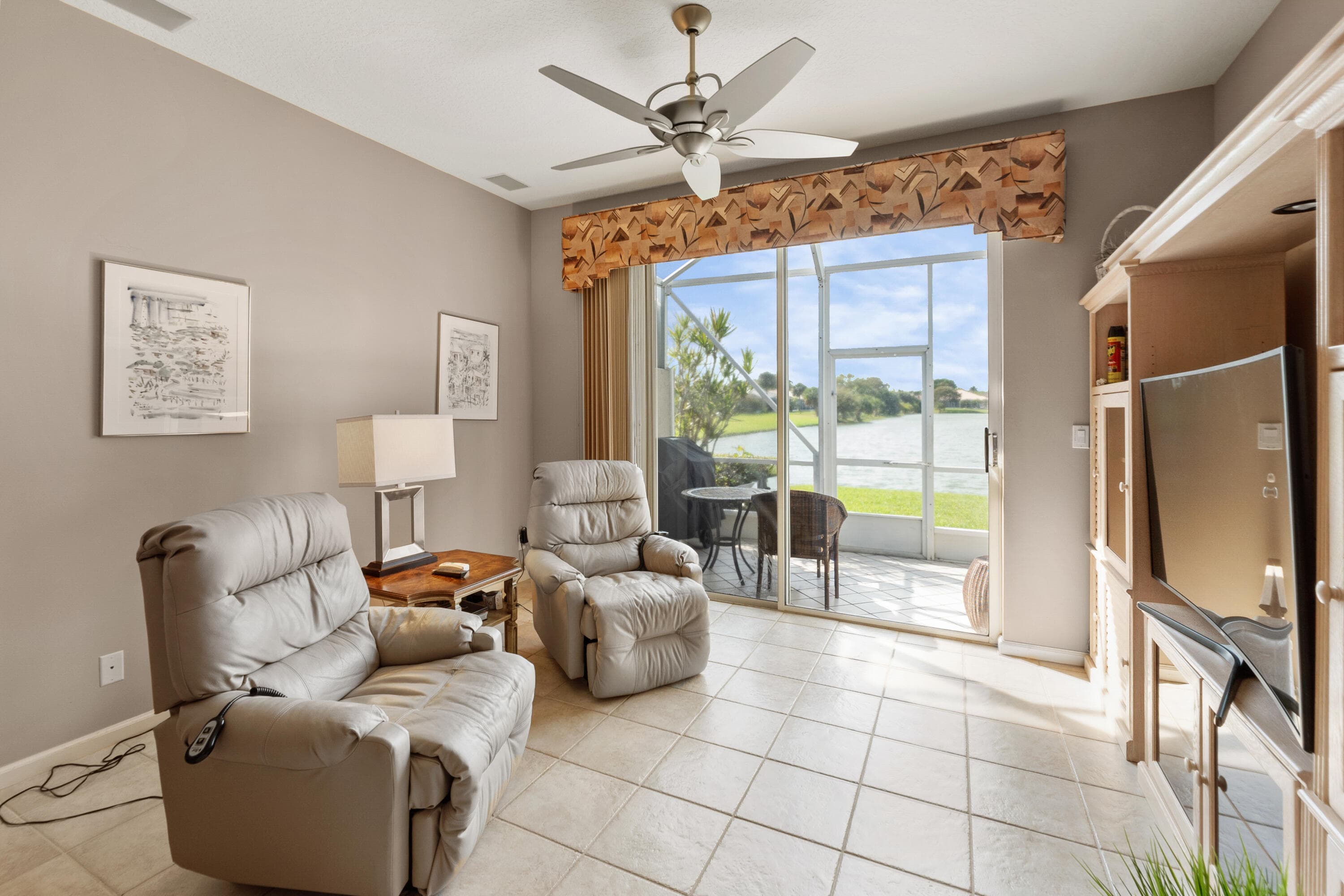 10665 Royal Caribbean Circle, Boynton Beach, FL 33437 11