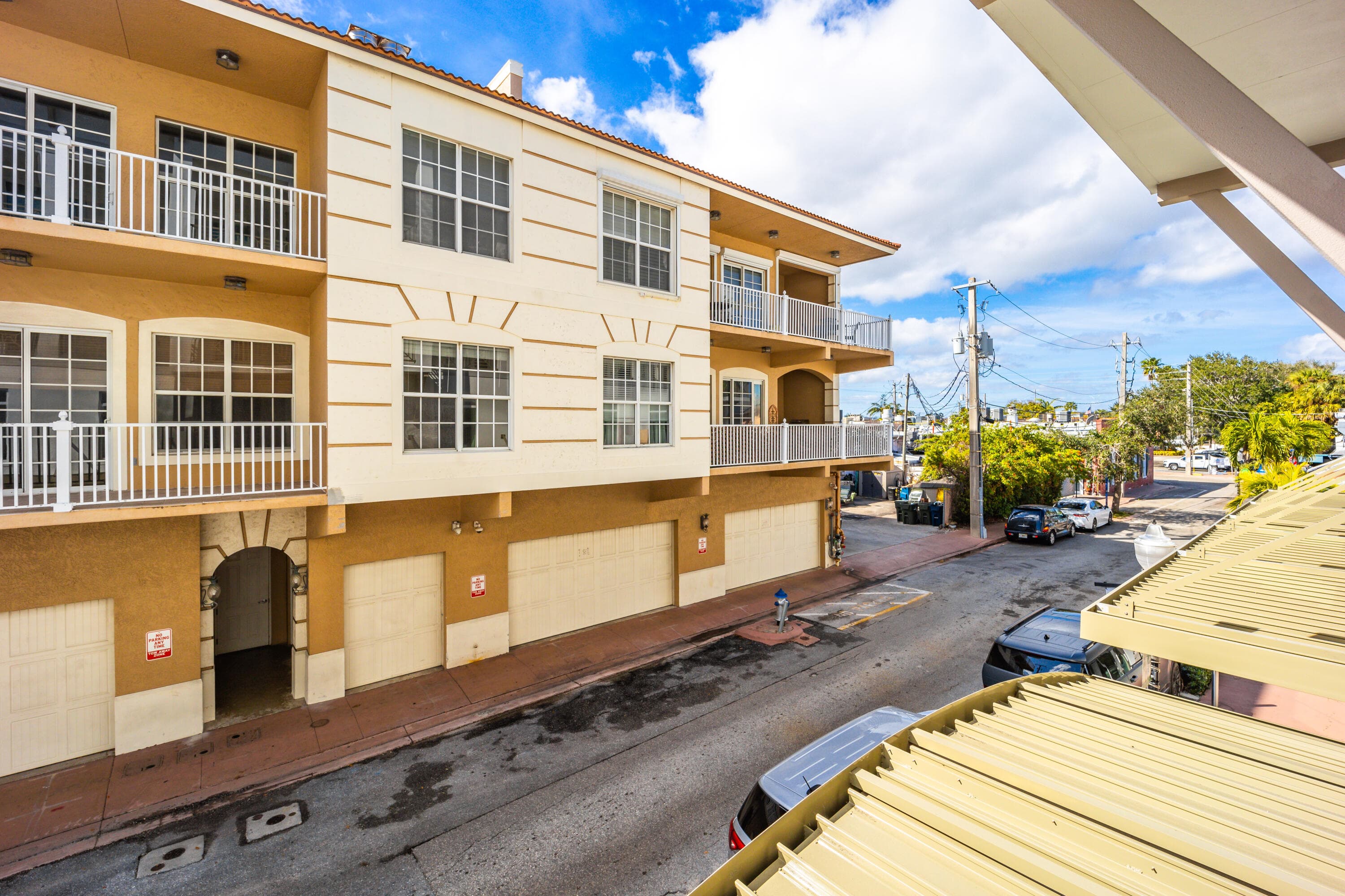 41 SW Seminole Street 211, Stuart, FL 34994 12