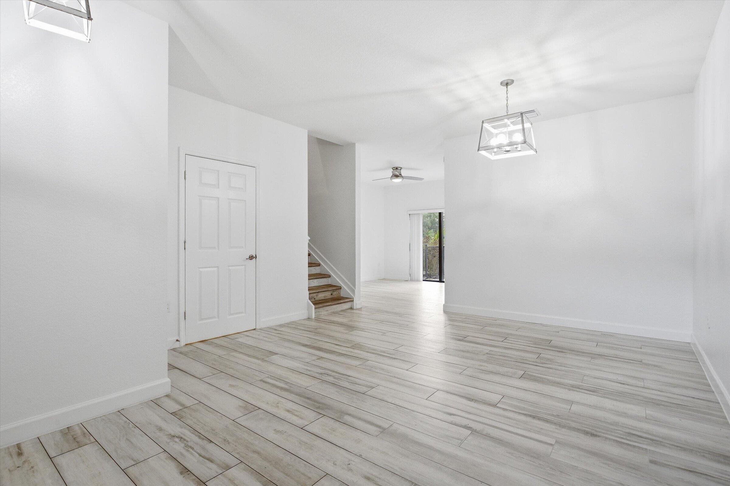 5884 Mustang Manor, Davie, FL 33314 5