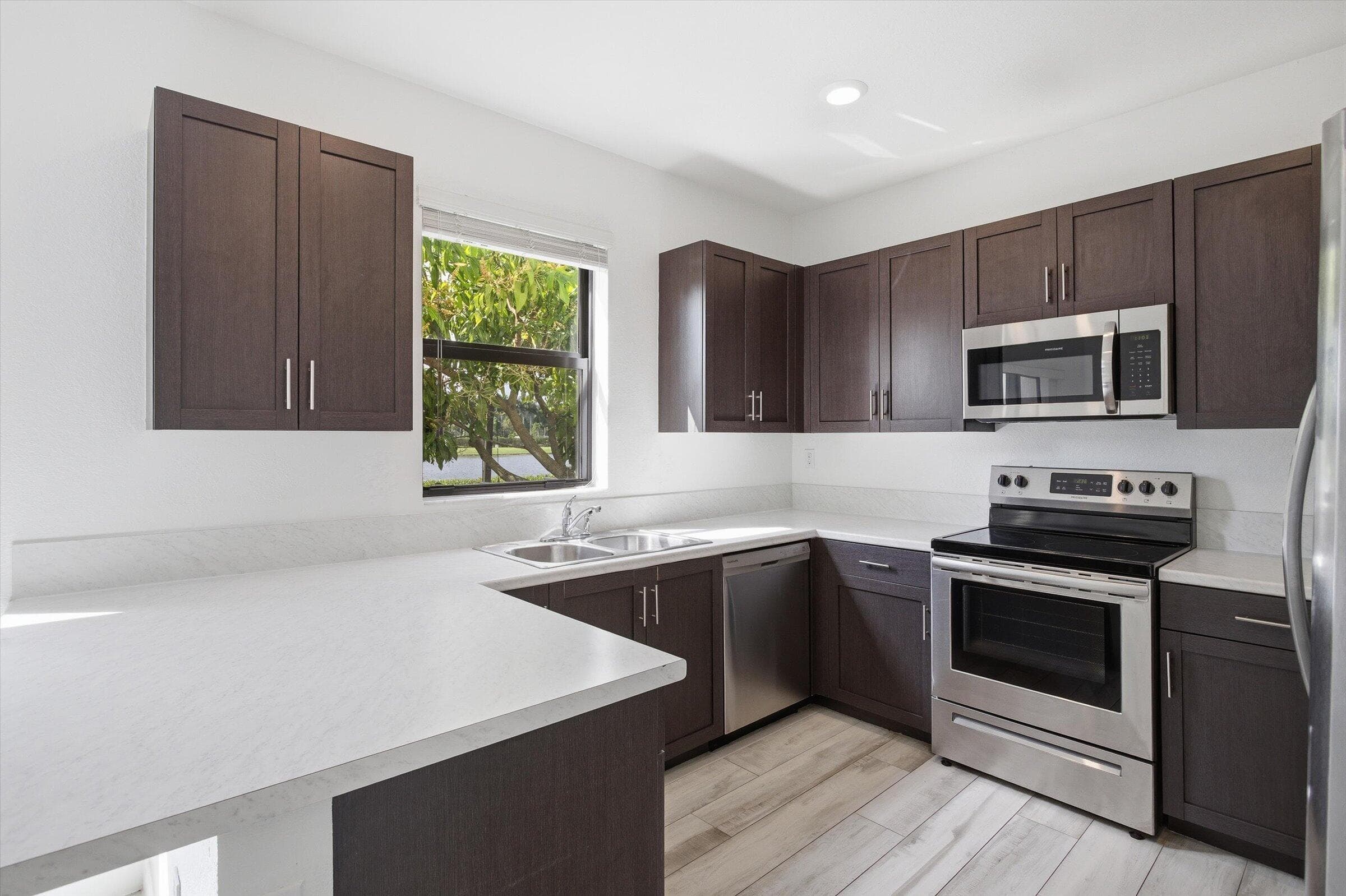 5884 Mustang Manor, Davie, FL 33314 7