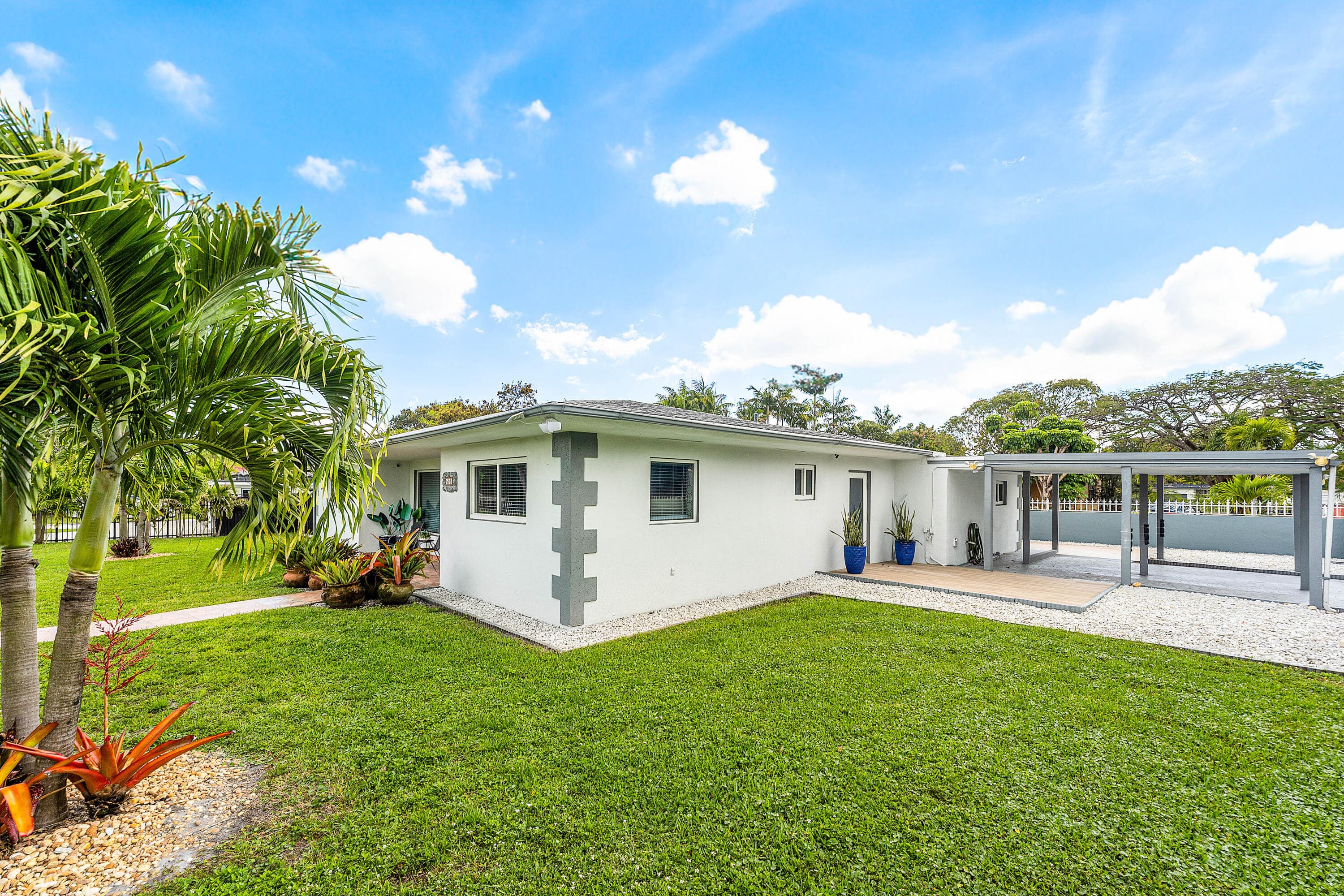 590 NW 126th Street, North Miami, FL 33168 8