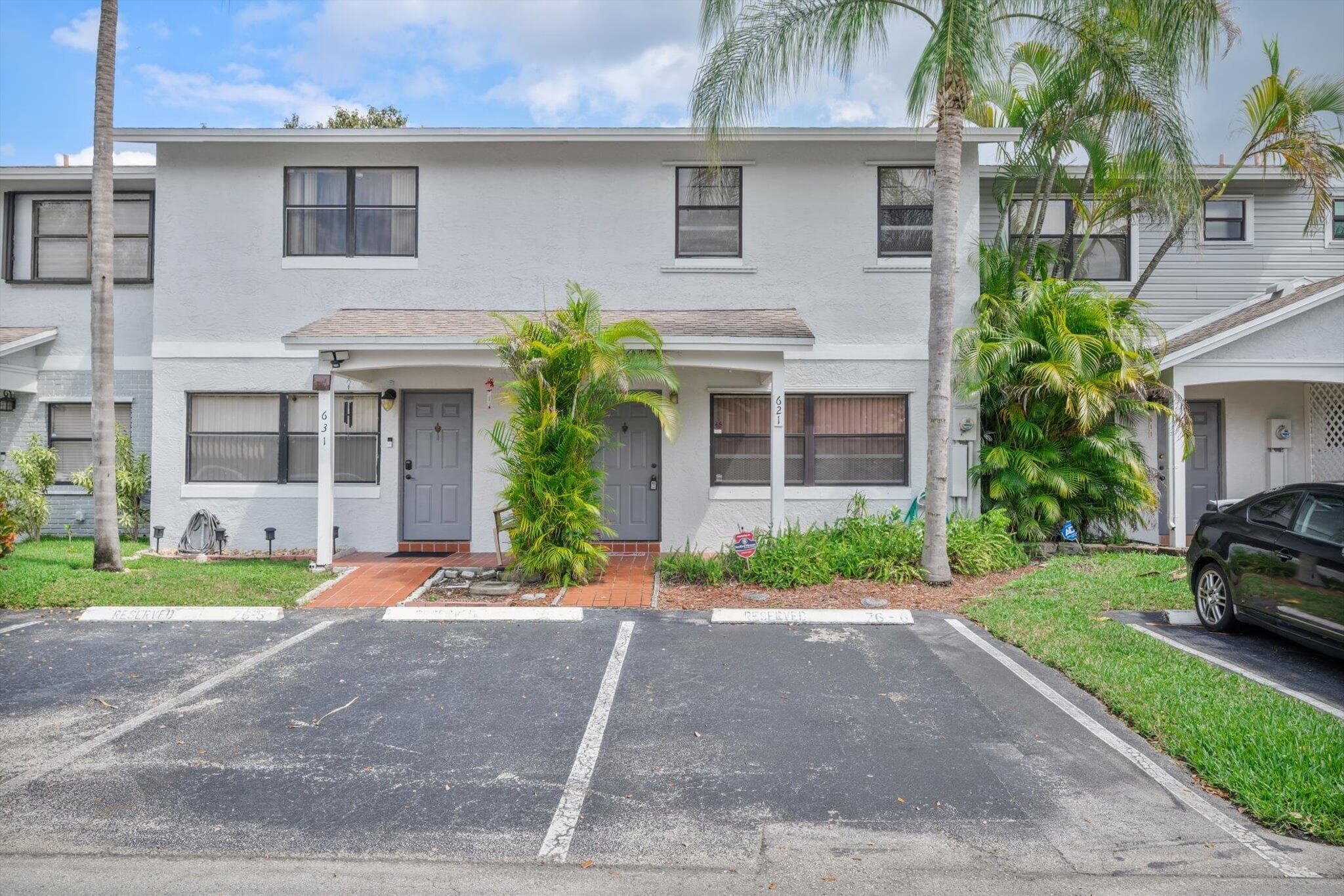 621 NW 105th Way, Pembroke Pines, FL 33026 2