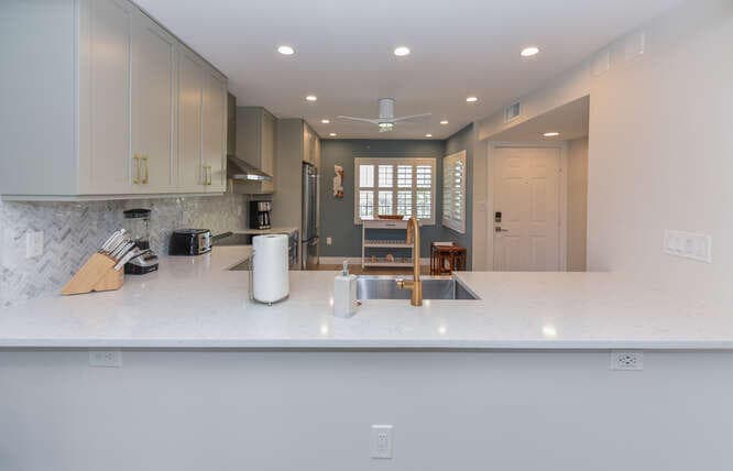 275 Palm Avenue C406, Jupiter, FL 33477 13