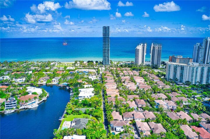 19355 Turnberry Way 3d, Miami, FL 33180 39