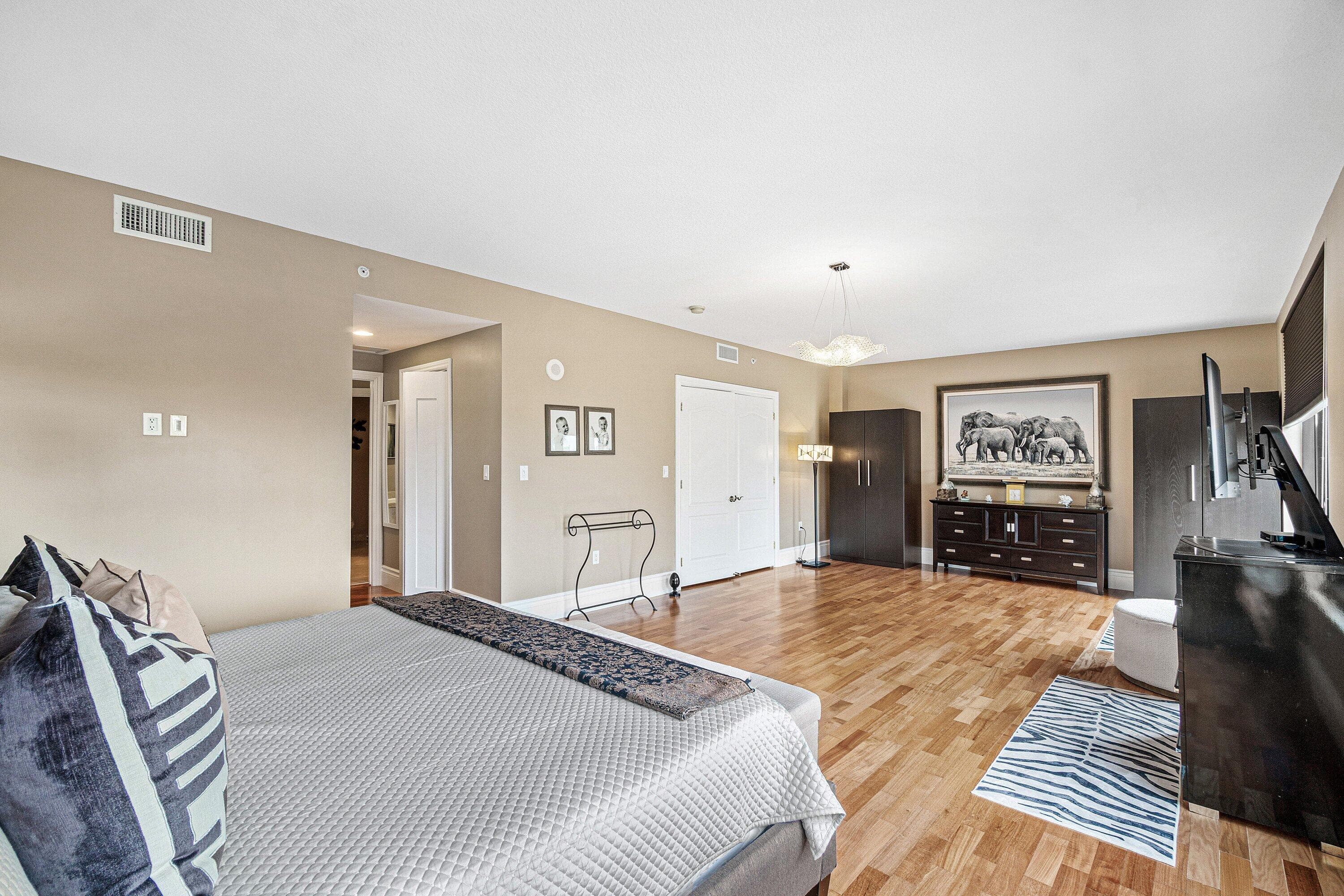 200 E Palmetto Park Road 22, Boca Raton, FL 33432 21