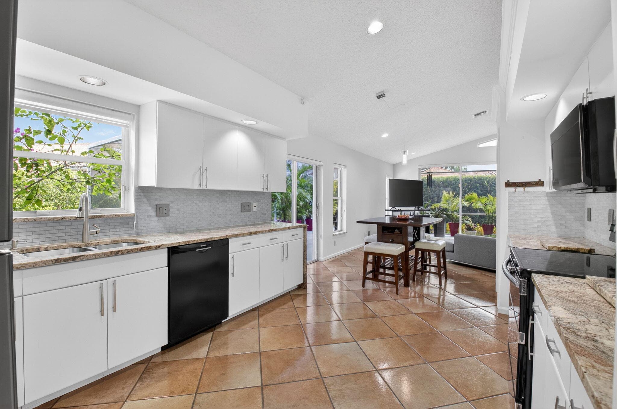 11590 Creekside Drive, Boynton Beach, FL 33437 9