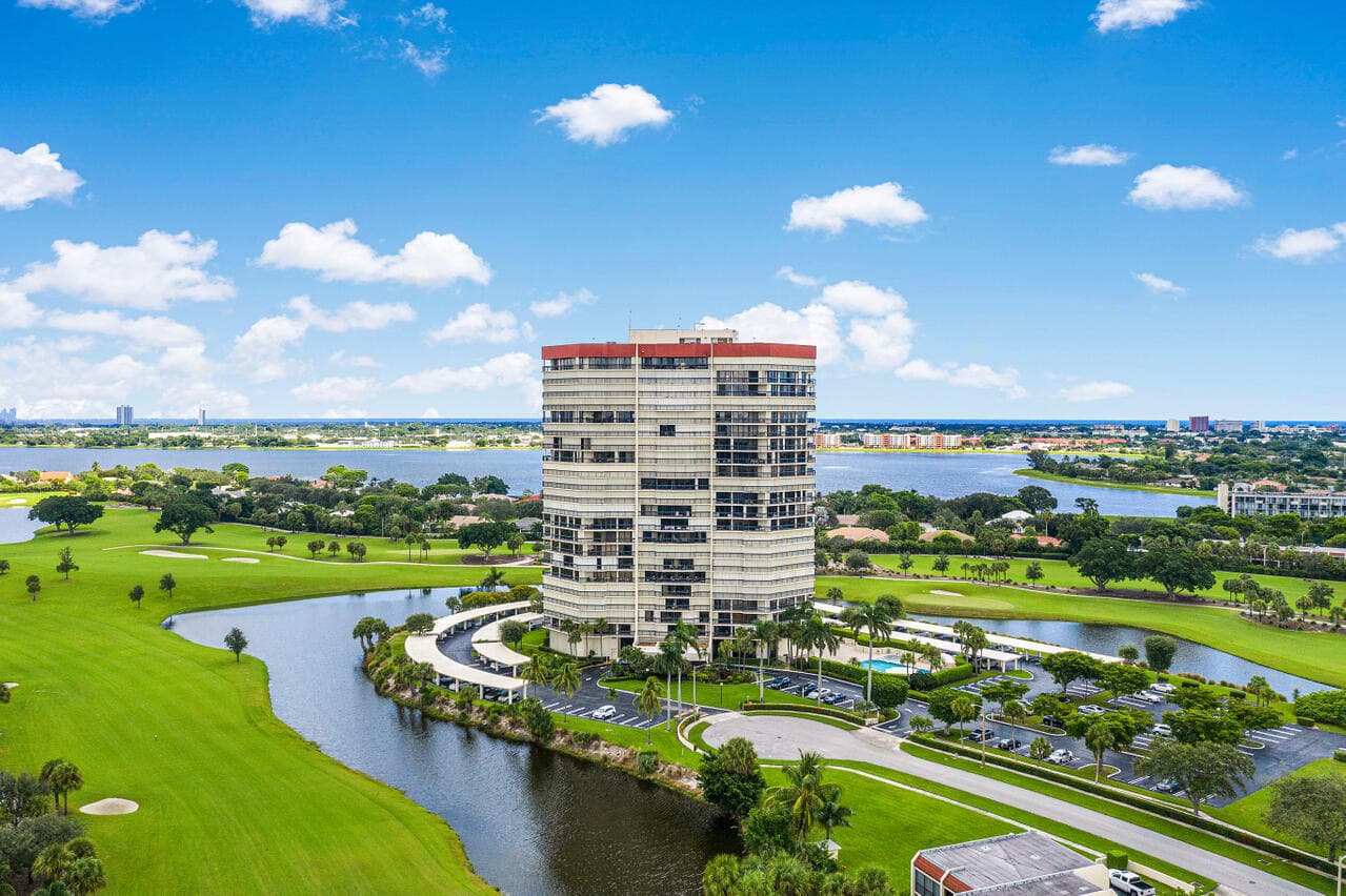 1900 Consulate Place 1205, West Palm Beach, FL 33401 60