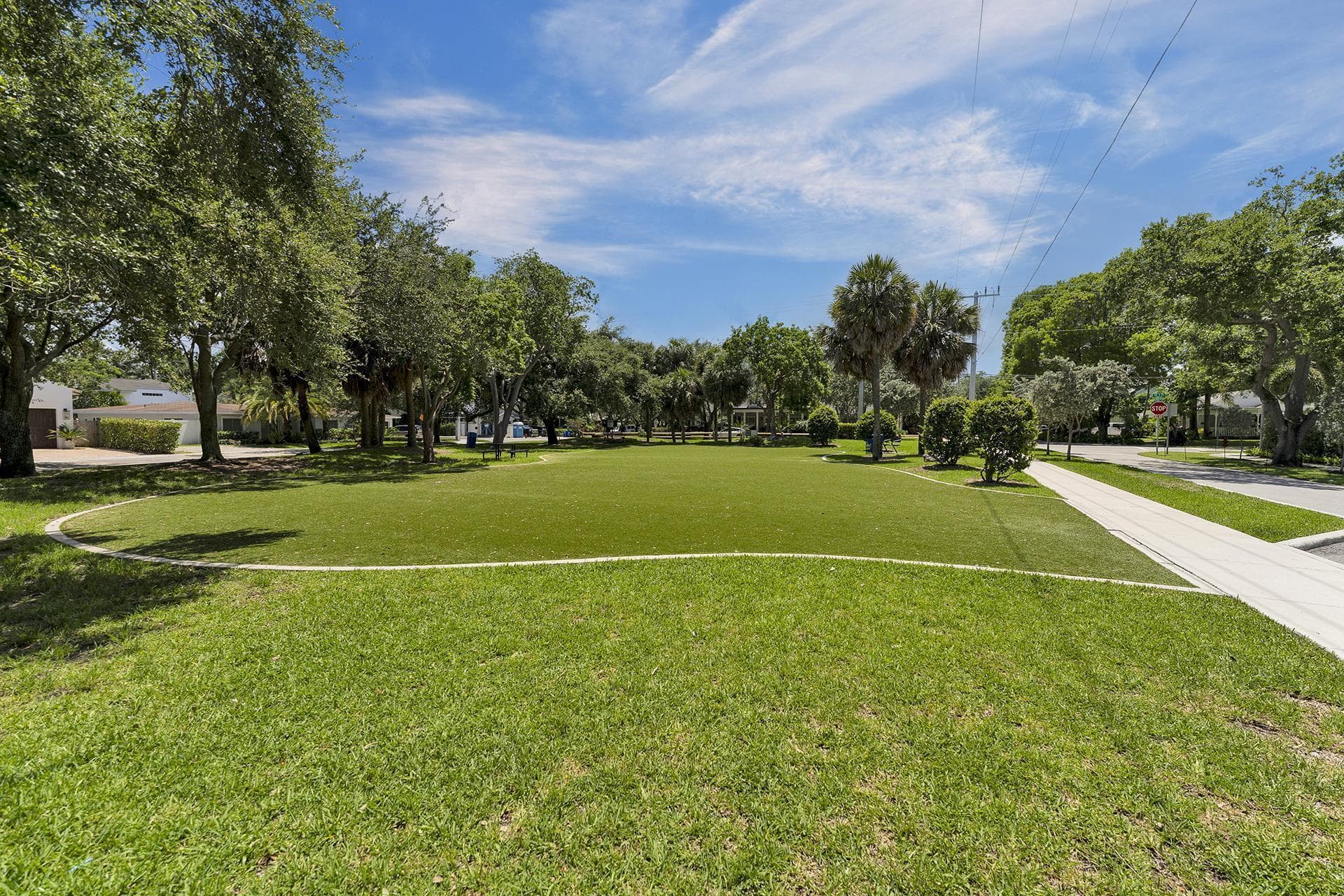 805 SE 10th Street, Fort Lauderdale, FL 33316 10