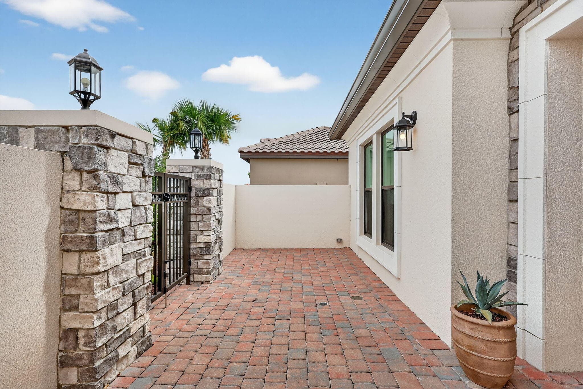 10102 SW Davanti Drive, Port St. Lucie, FL 34987 11