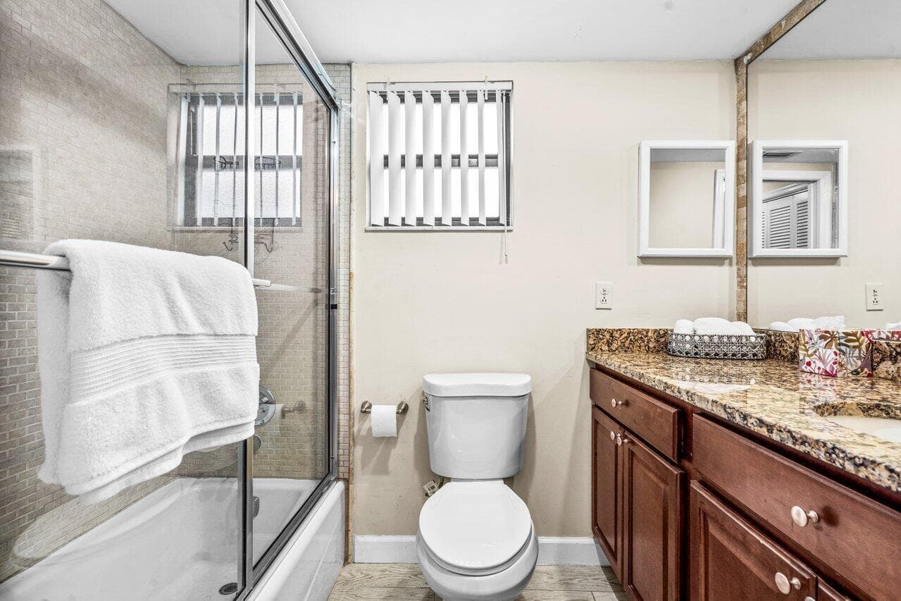11863 Wimbledon Circle 432, Wellington, FL 33414 19