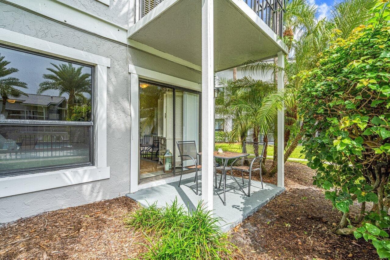 11863 Wimbledon Circle 432, Wellington, FL 33414 24