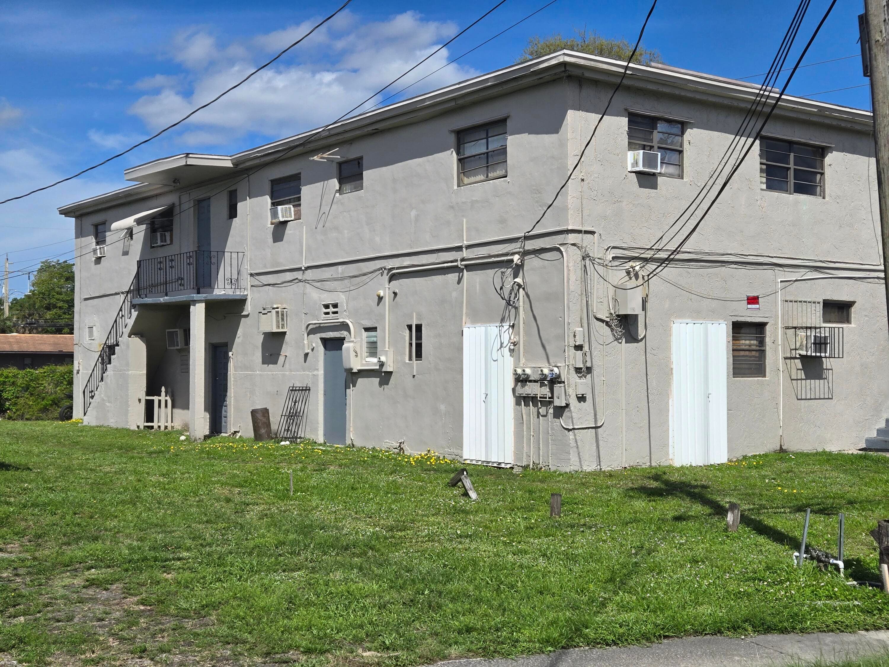 602 NW 1st Street, Dania Beach, FL 4