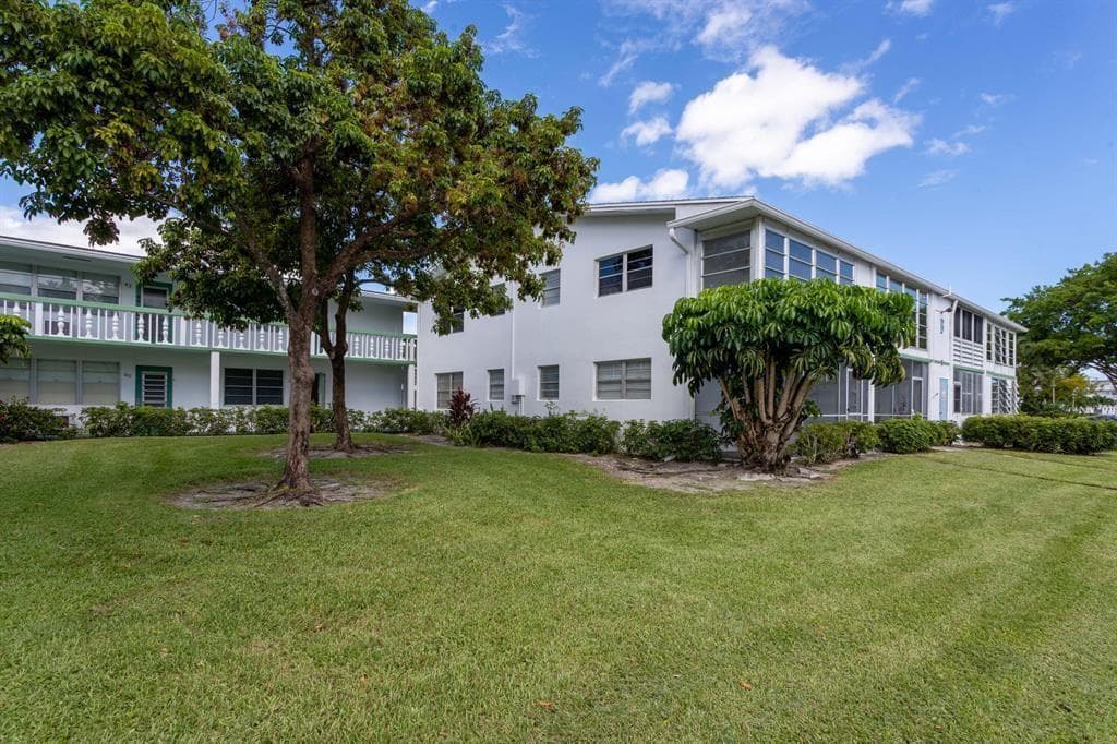 40 Prescott B 40, Deerfield Beach, FL 33442 13