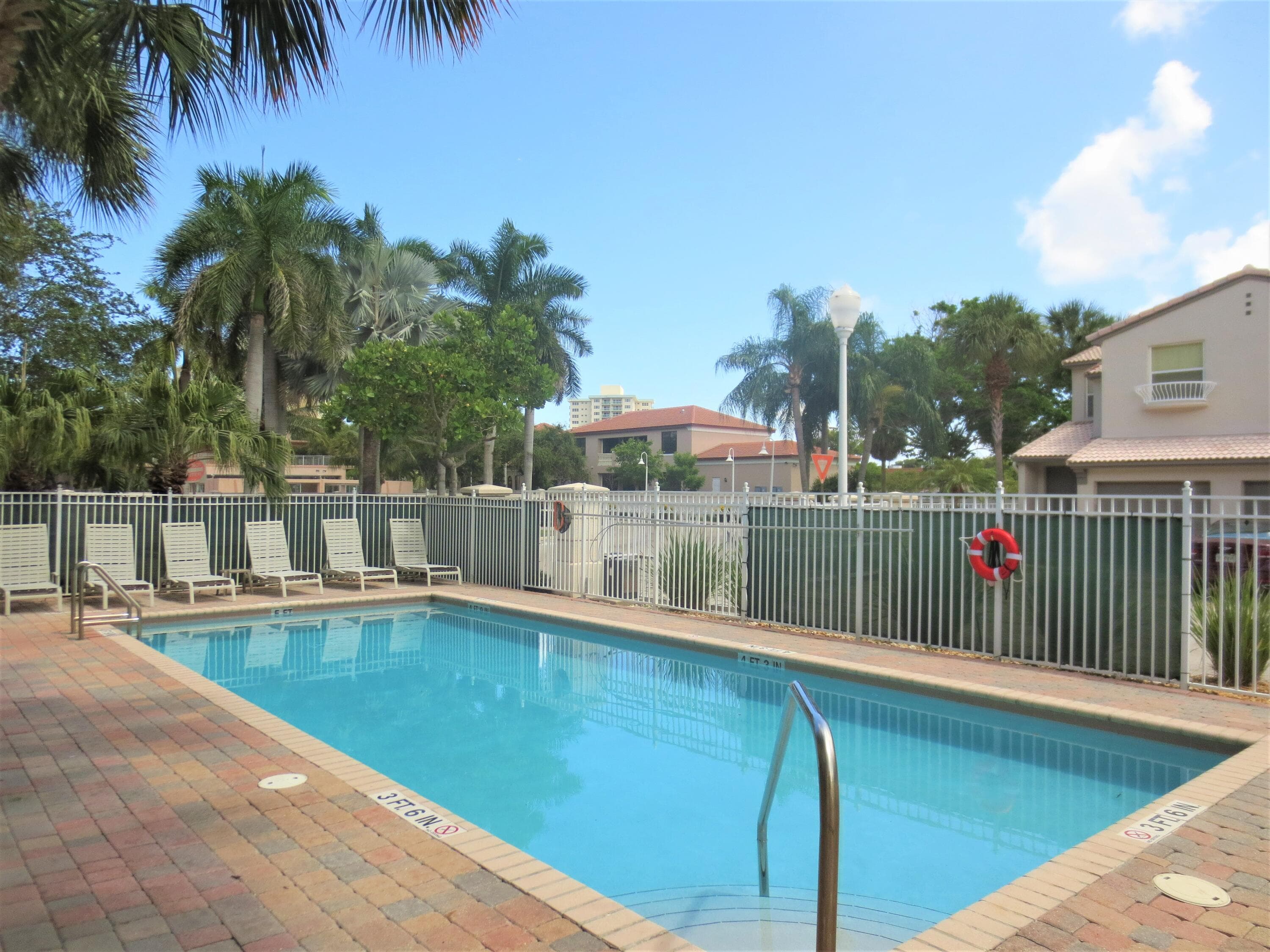 1900 Oceanwalk Lane 104, Lauderdale-By-The-Sea, FL 33062 25