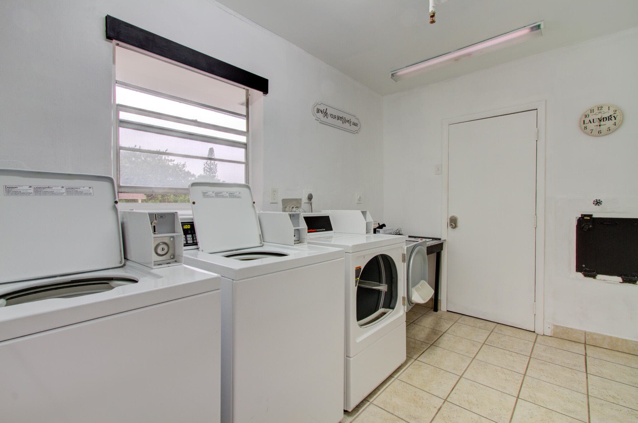 3500 NW 48th 615, Lauderdale Lakes, FL 33319 33