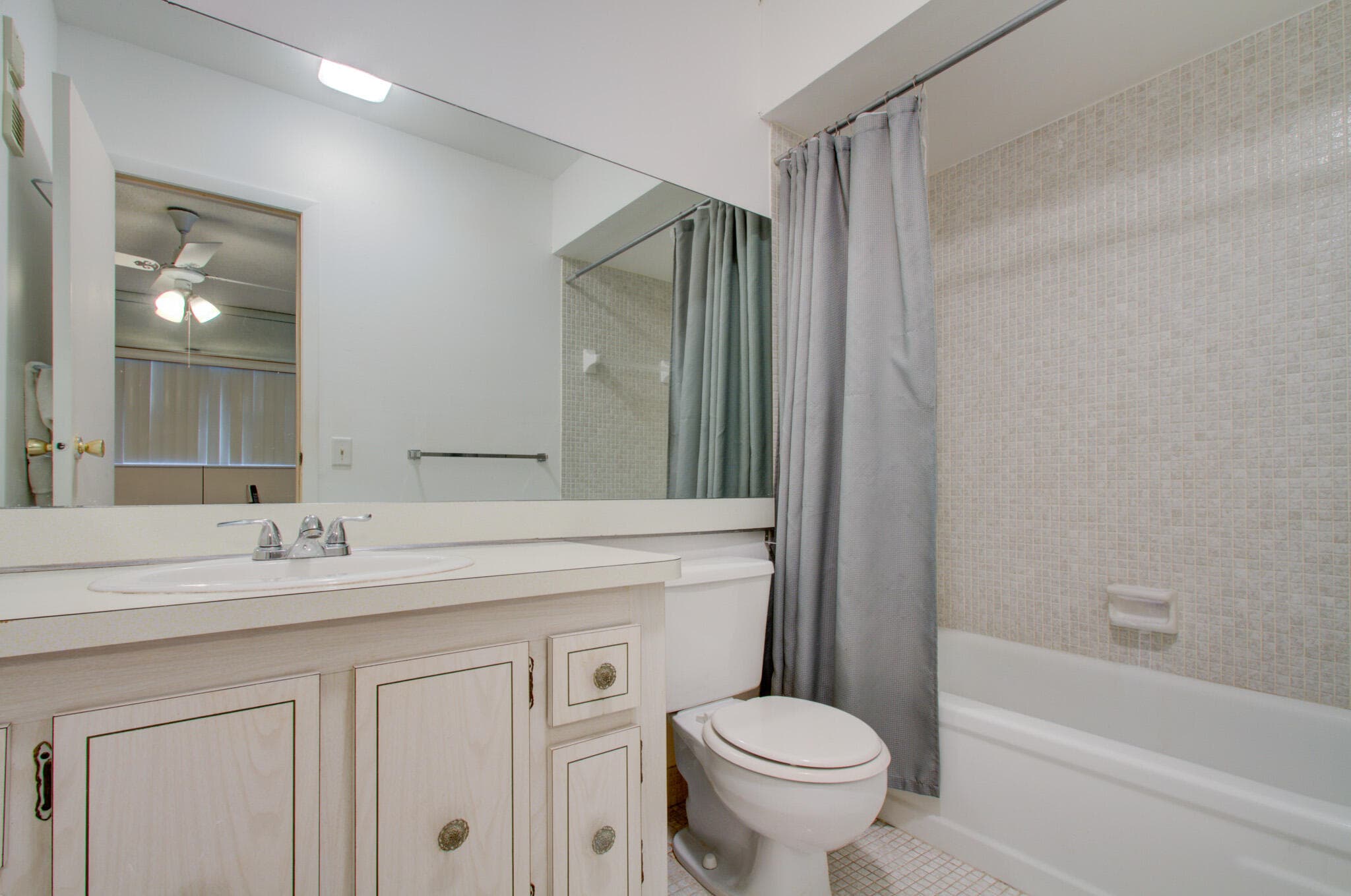 3500 NW 48th 615, Lauderdale Lakes, FL 33319 27