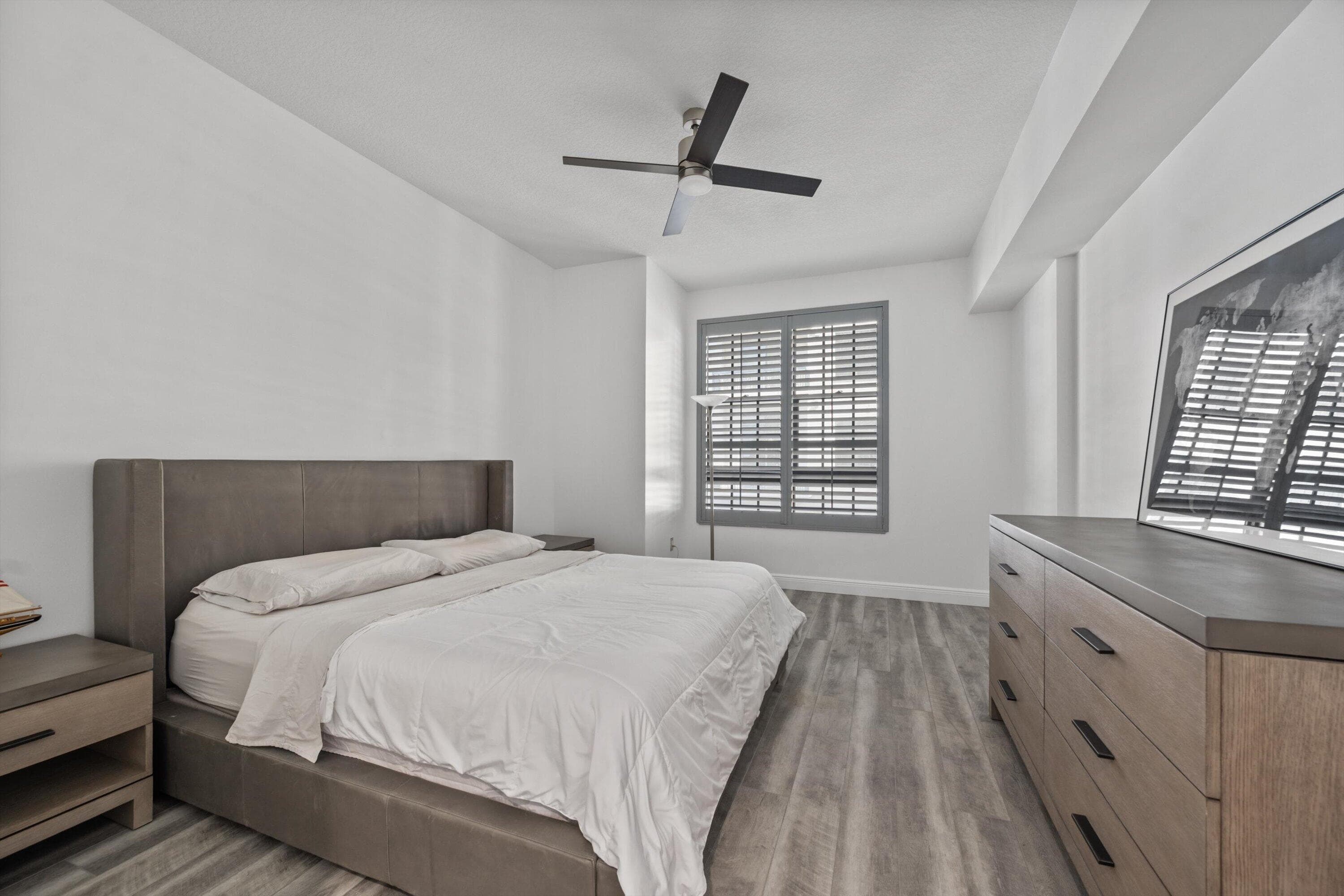 801 S Olive Avenue 615, West Palm Beach, FL 33401 13