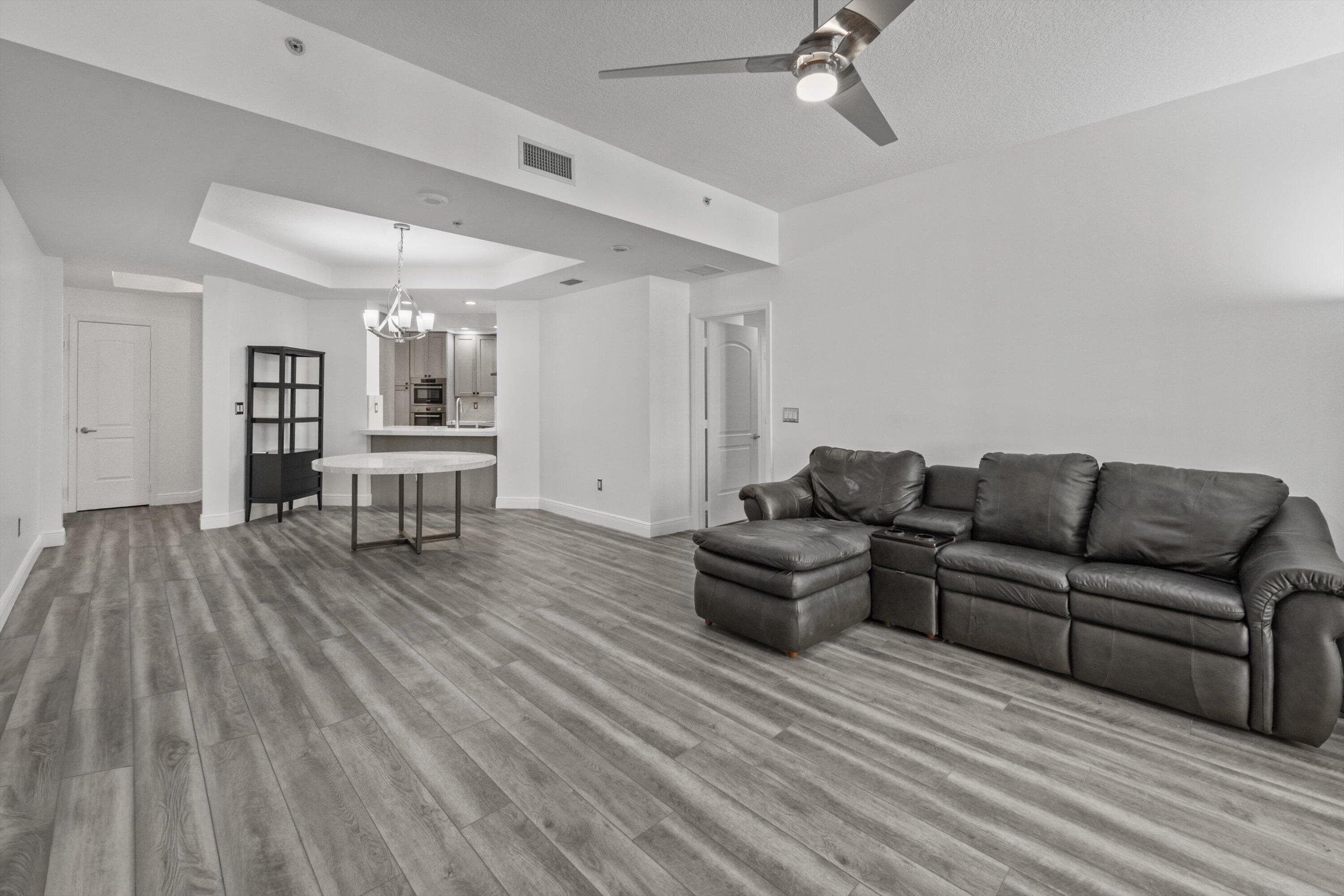 801 S Olive Avenue 615, West Palm Beach, FL 33401 2
