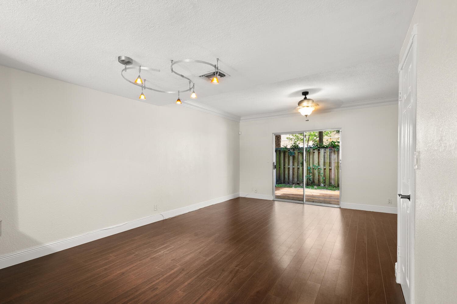 2521 NE 15th Street, Pompano Beach, FL 33062 10
