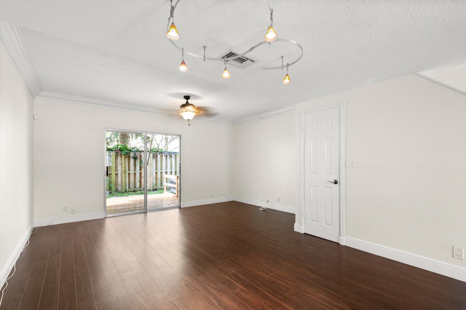 2521 NE 15th Street, Pompano Beach, FL 33062 16