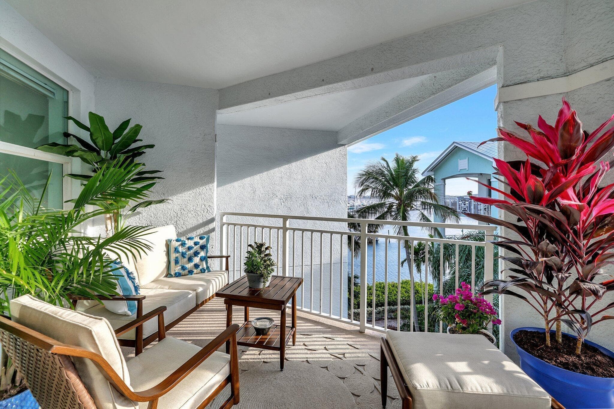 875 NW Flagler Avenue 404, Stuart, FL 34994 23