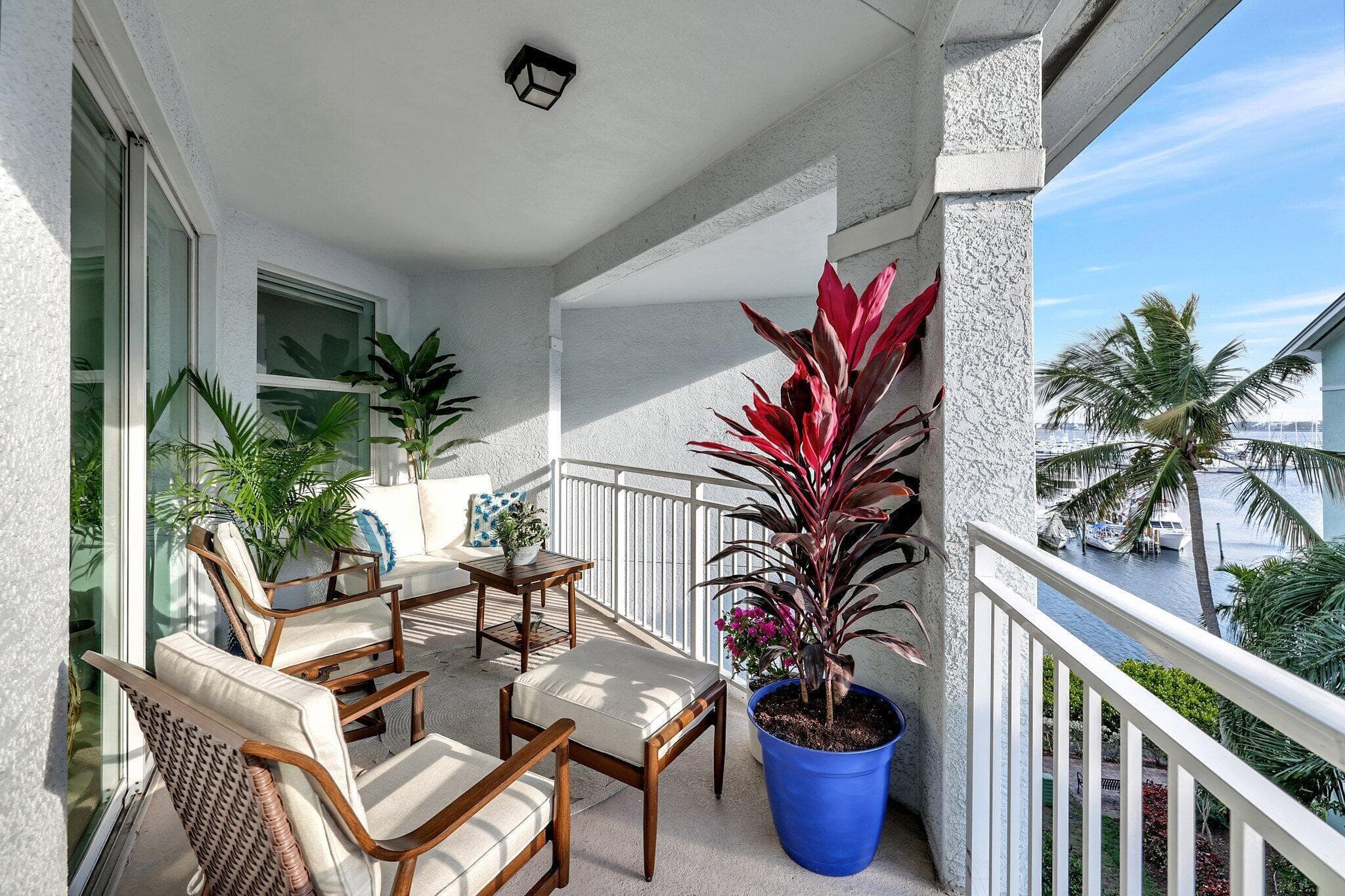 875 NW Flagler Avenue 404, Stuart, FL 34994 24