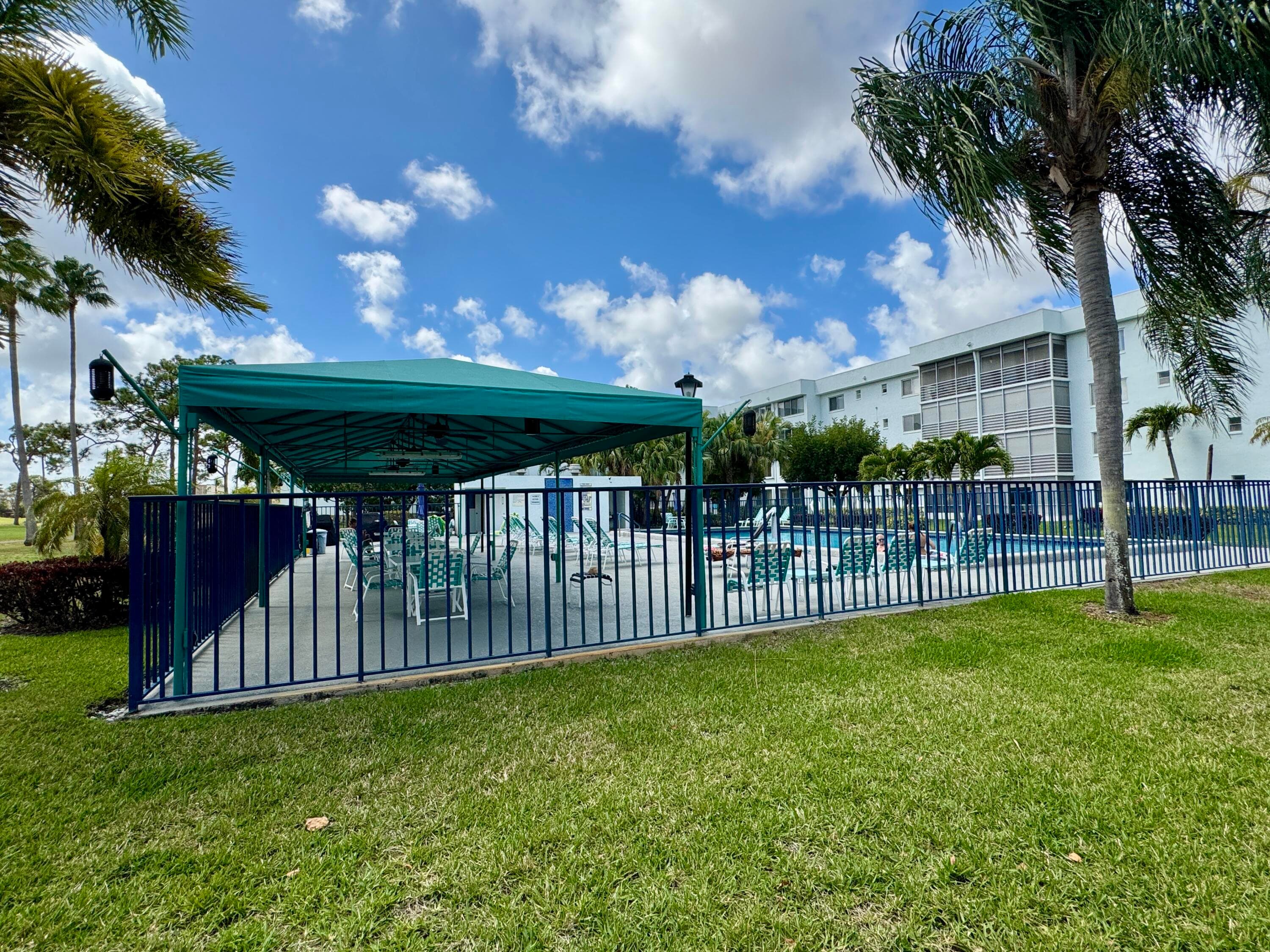 6698 N 10th Avenue N 116, Lake Worth, FL 33467 32